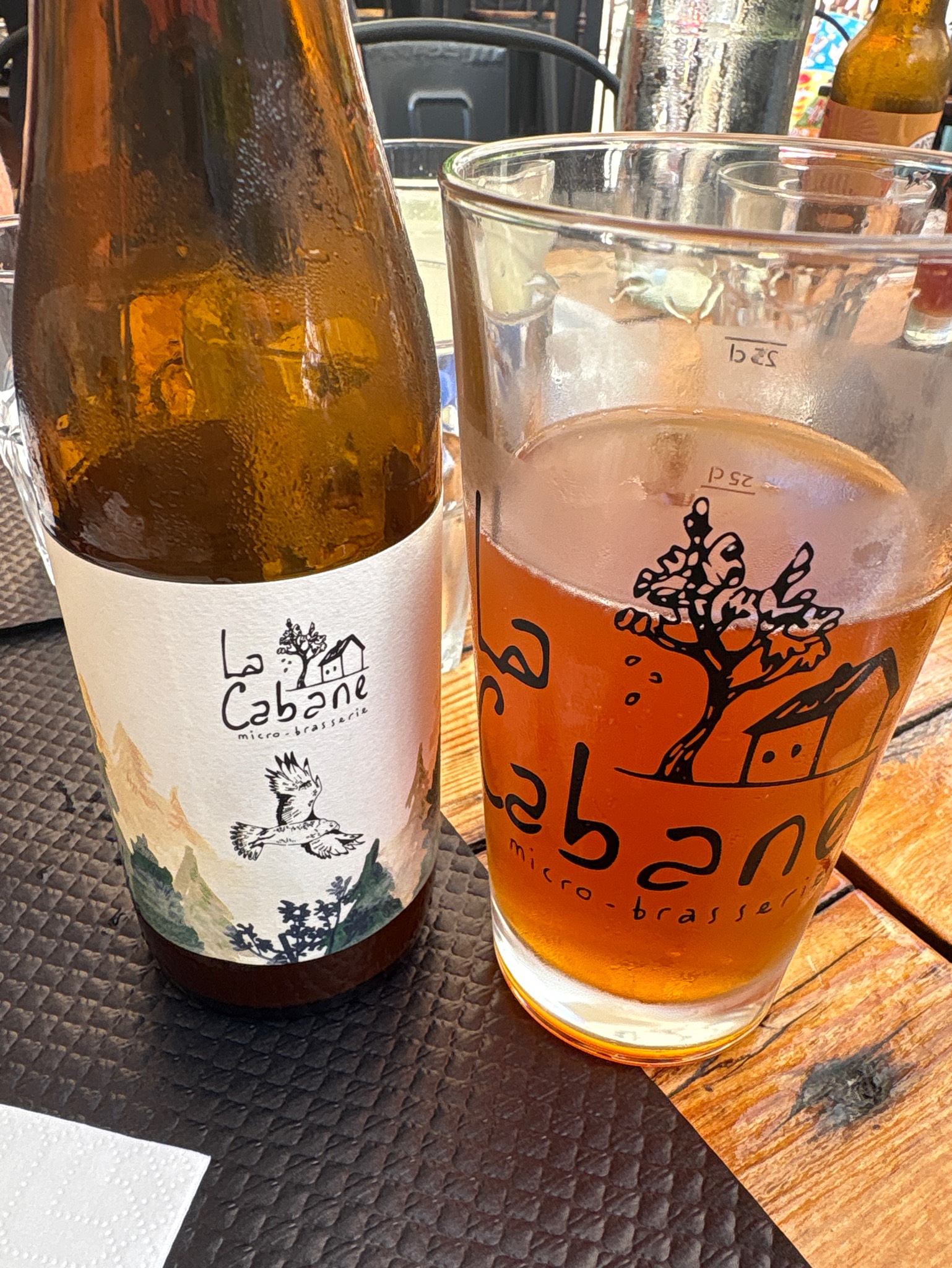 Smoke On The Lager, La Cabane