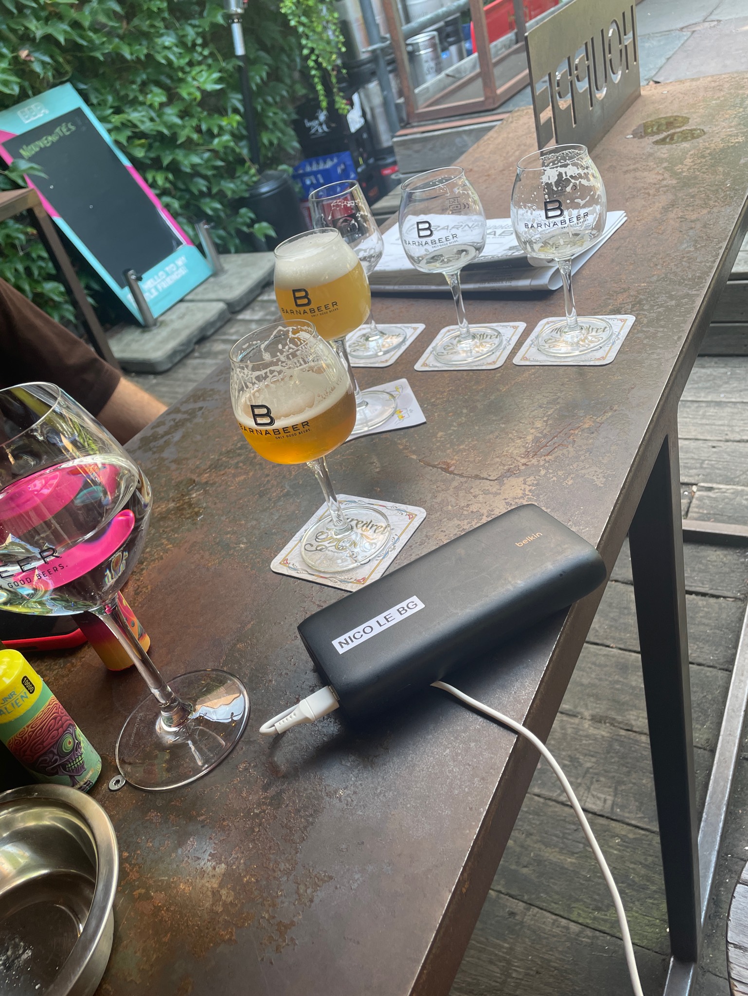 Curtius Triple, Belgium