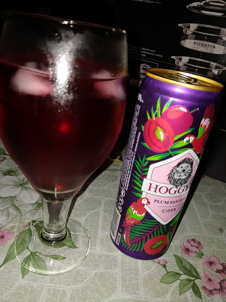 Hoggy's Plum Fantasy, Estonia