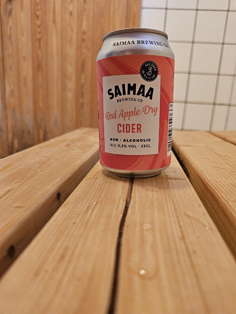 Red Apple Dry Non Alc, Finland