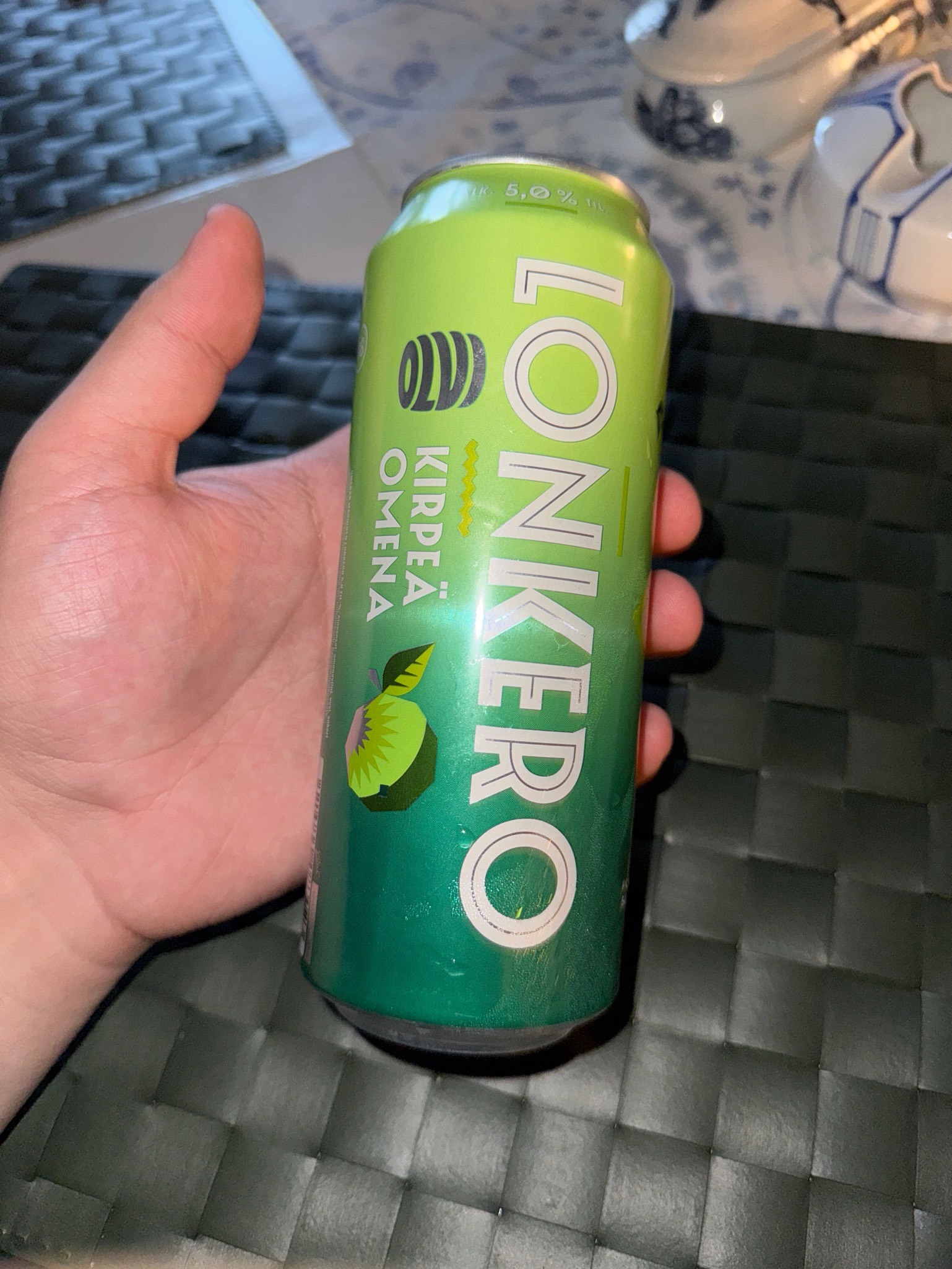 Kirpeä Omena Lonkero 5.0%, Finland