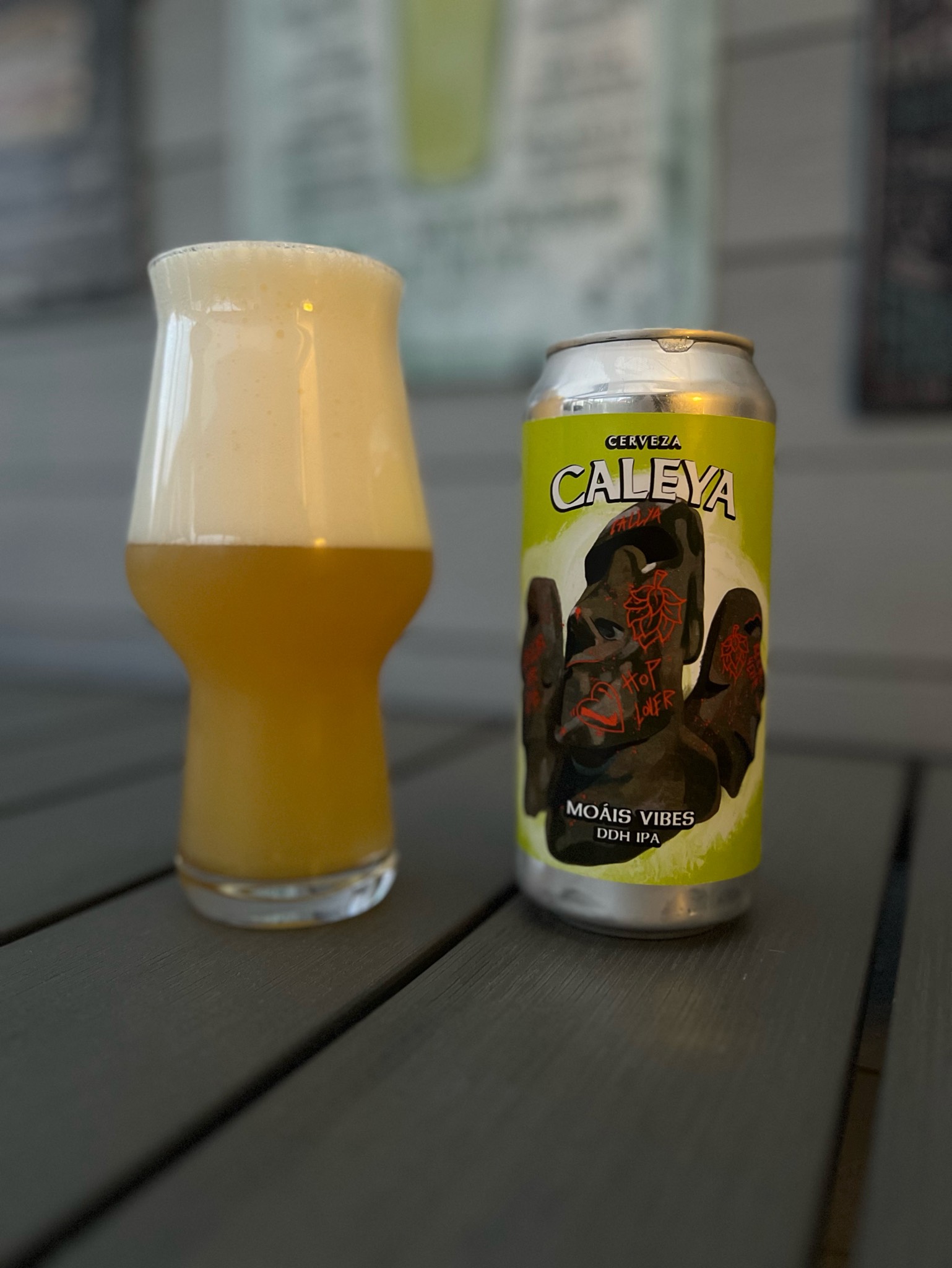MOÁIS VIBES, Caleya