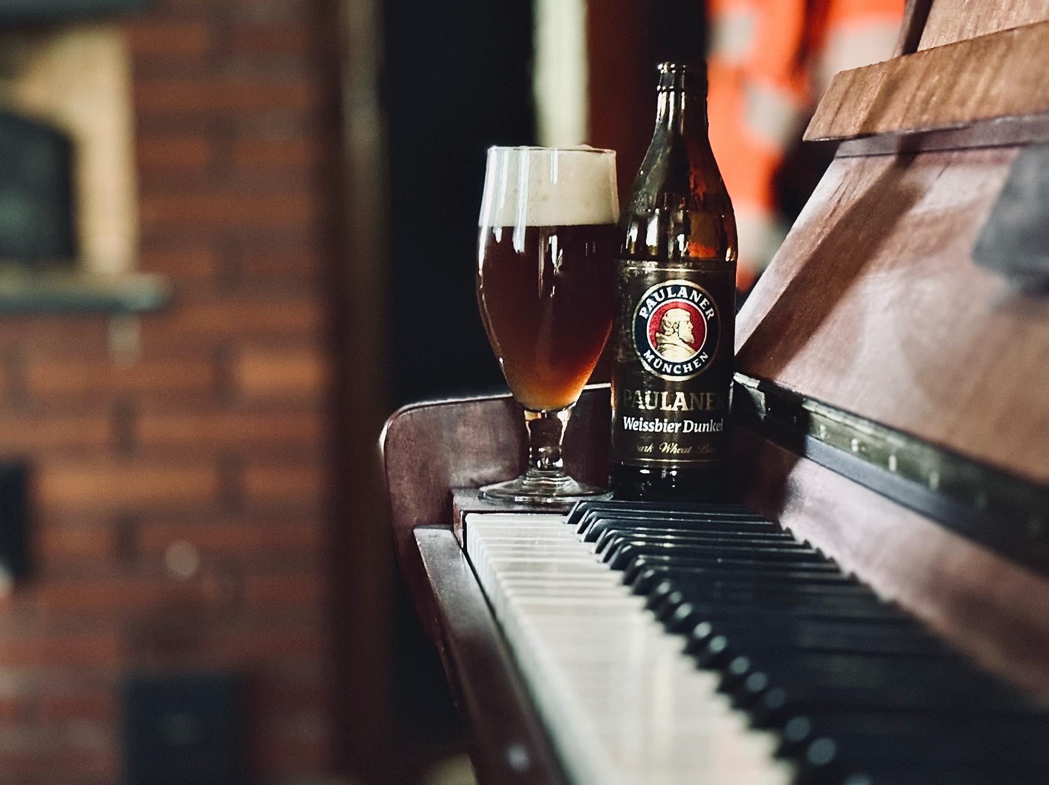 Paulaner Hefe-Weißbier Dunkel, Germany