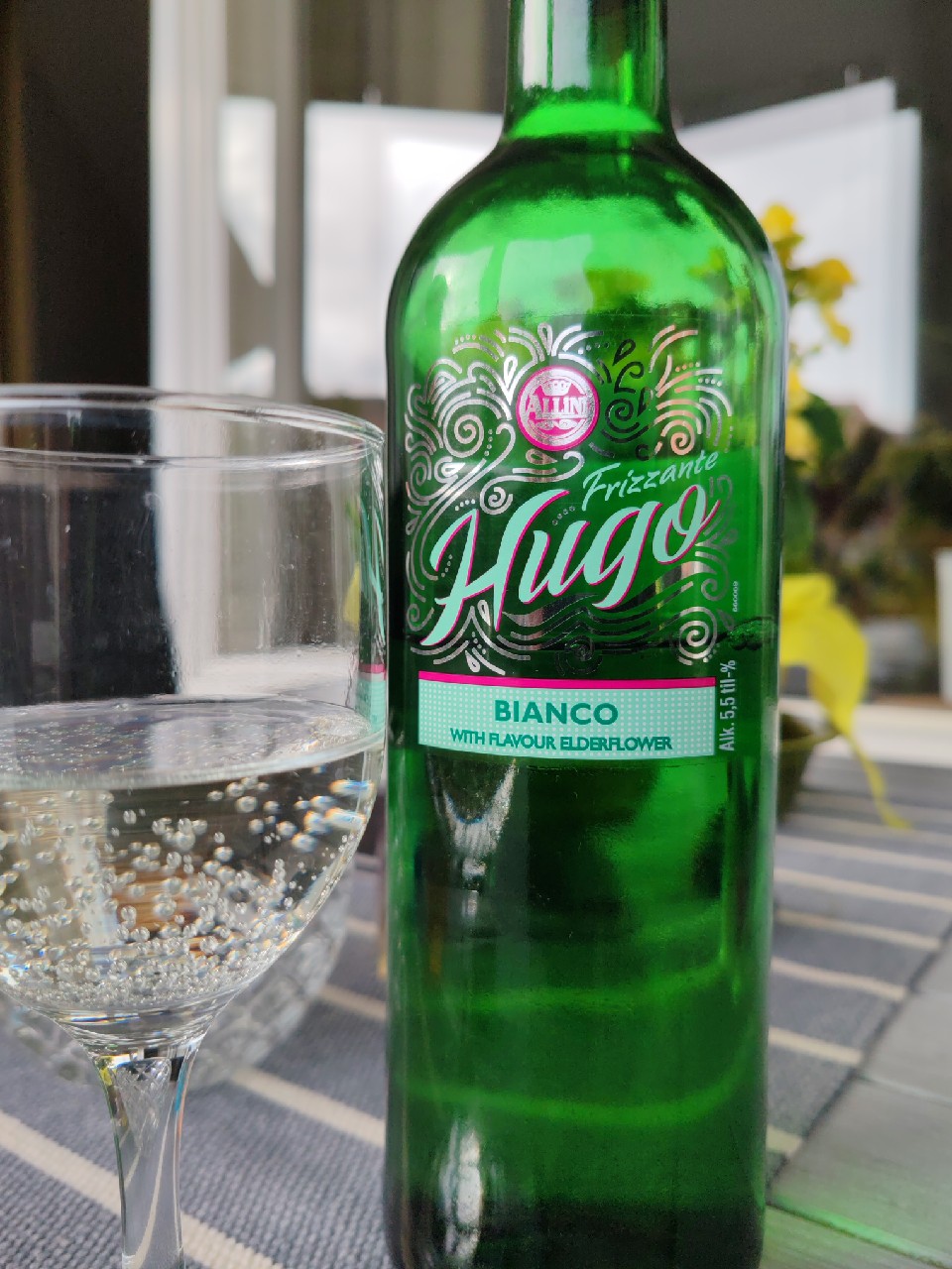 Frizzante Hugo, Peter Mertes KG