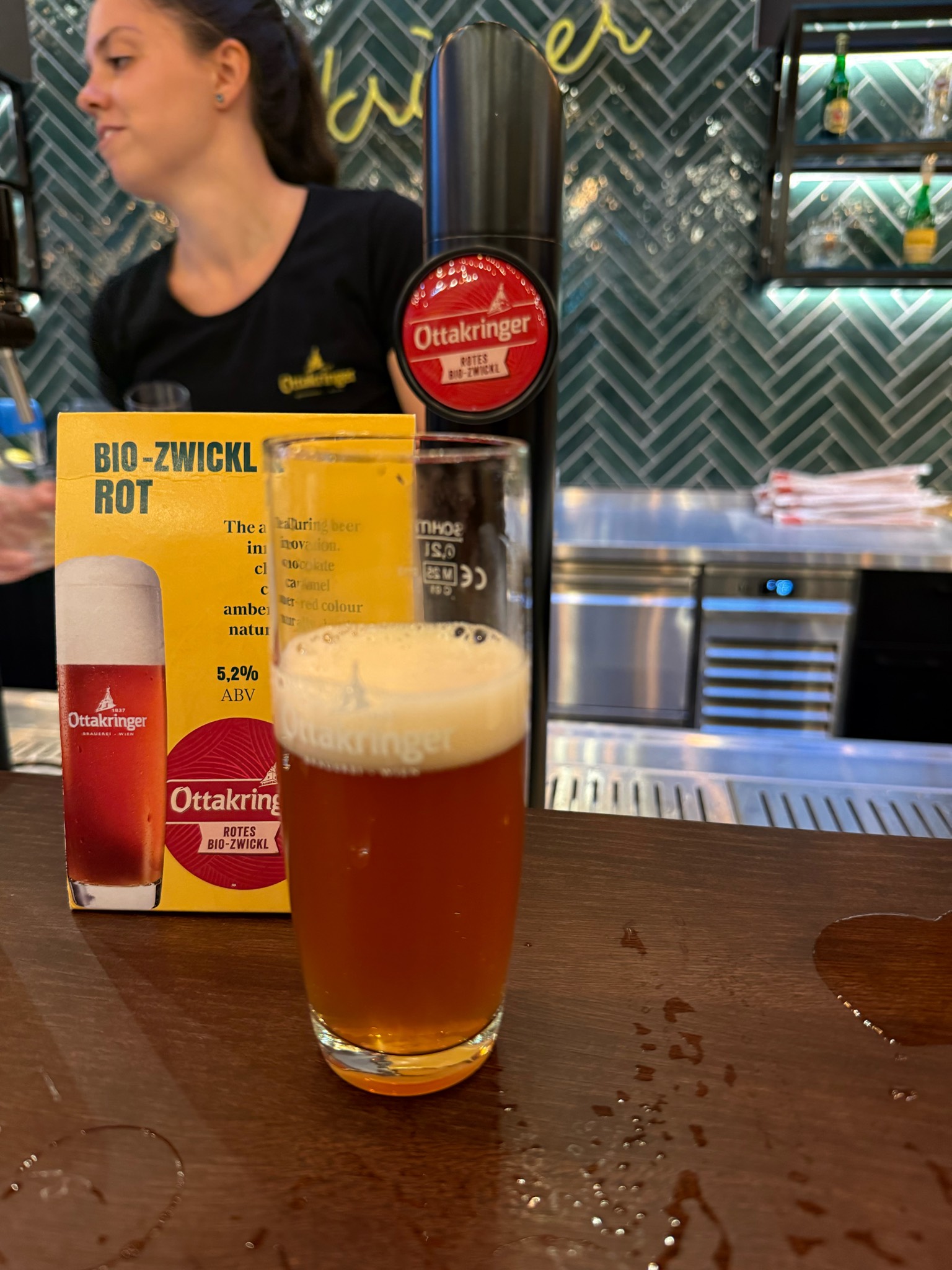 Gold Fassl Zwickl Rot, Austria