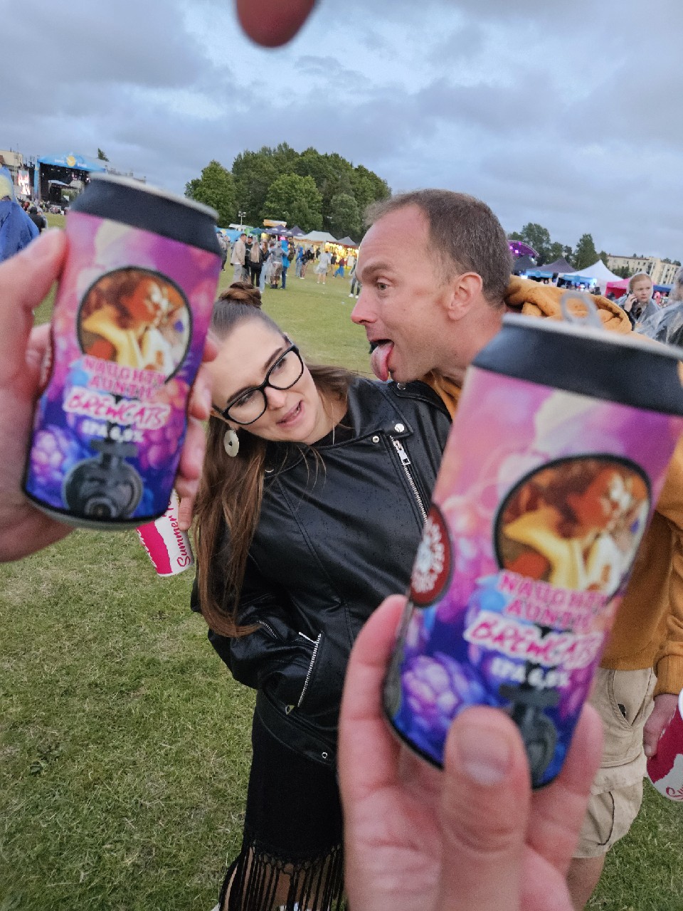 Naughty Auntie, Finland