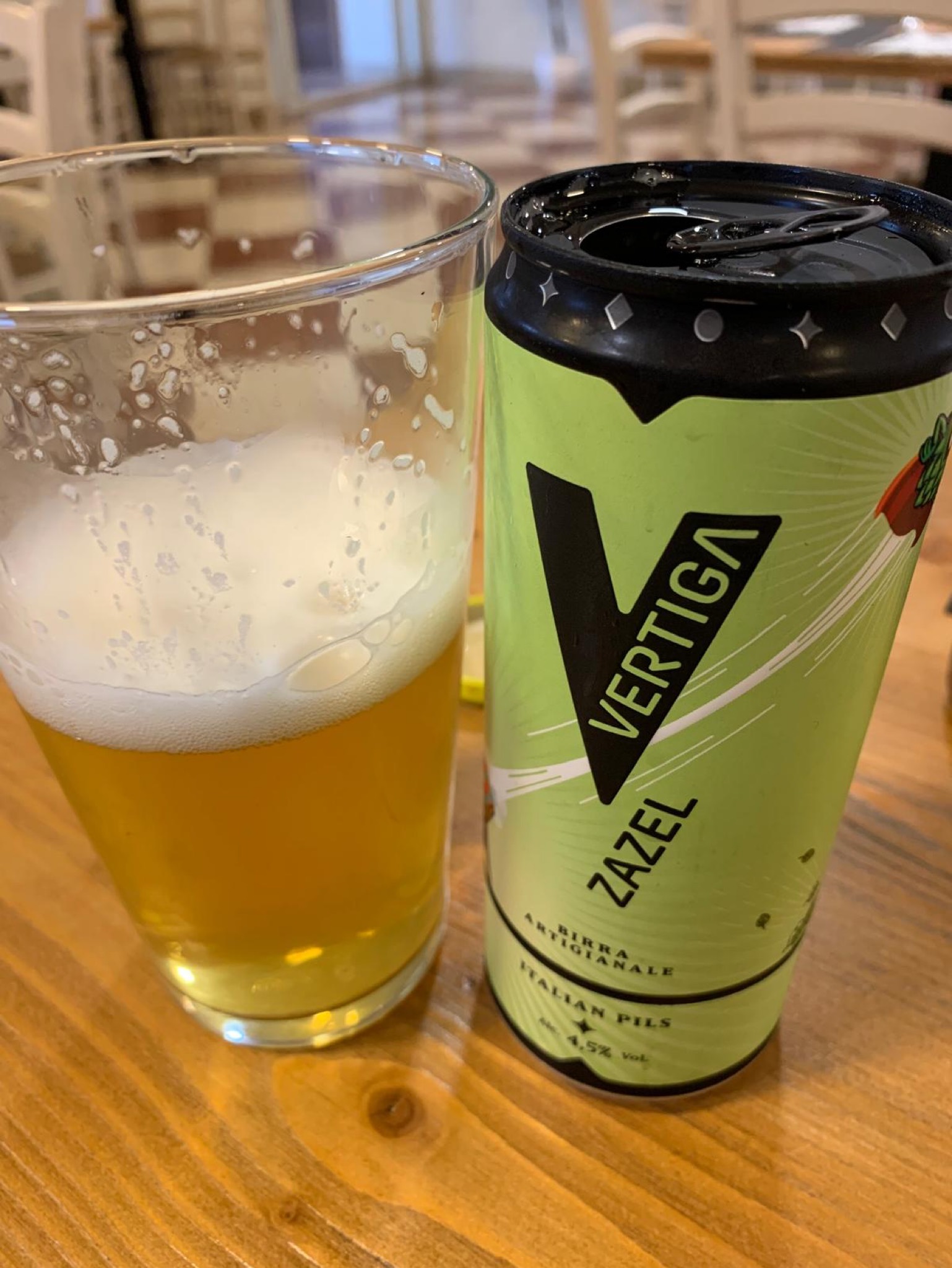 vertiga zazel, Italy