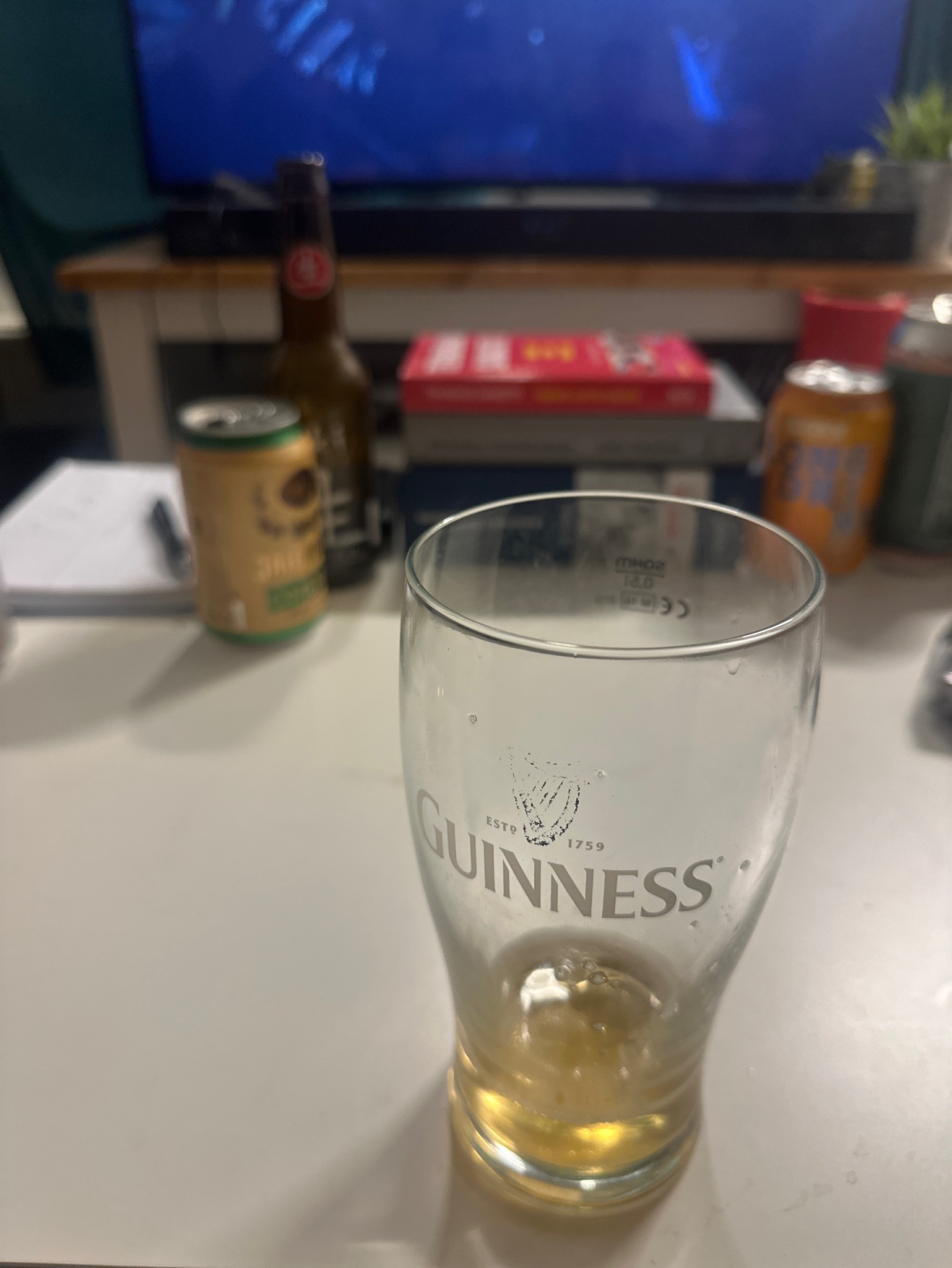 Jaloviina Omena, Finland