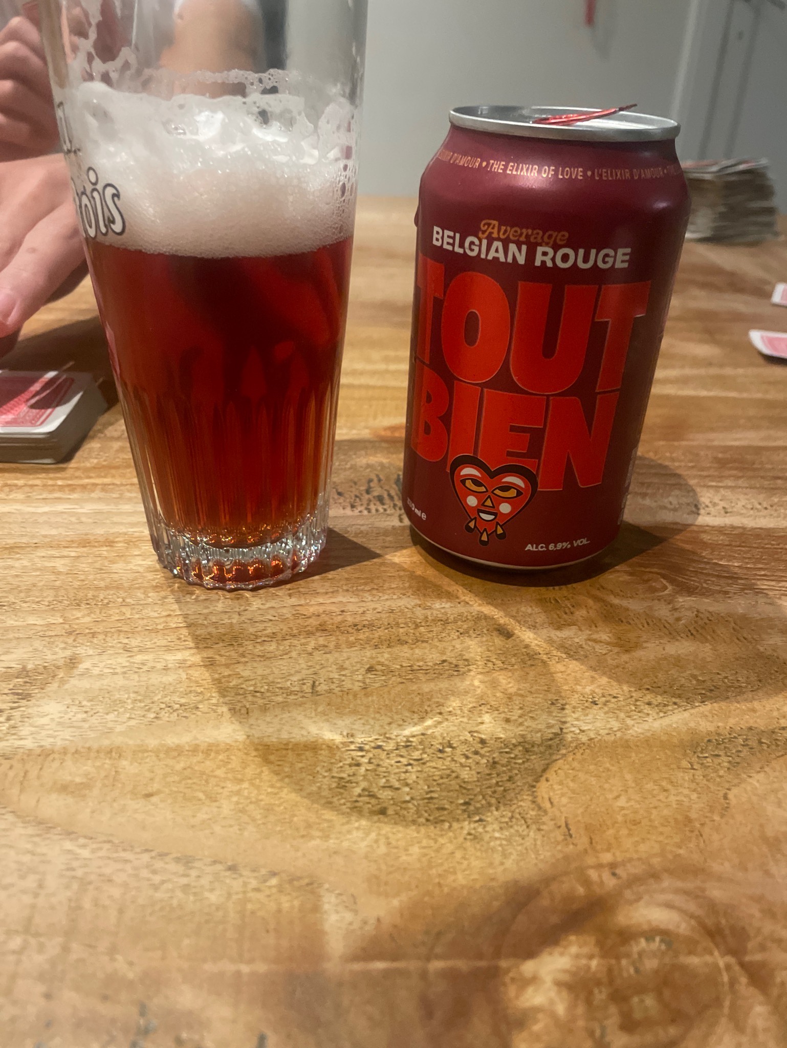 Tout Bien Rouge, Belgium