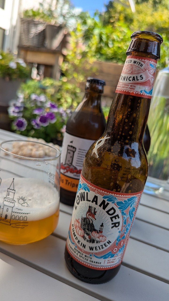 Pumpkin Weizen, Lowlander Botanical Beer