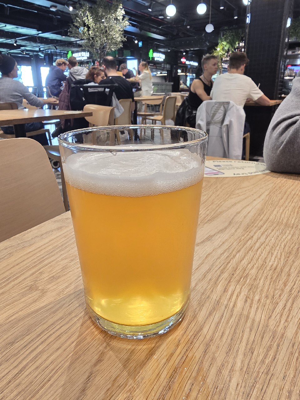 Miami Weisse, Estonia