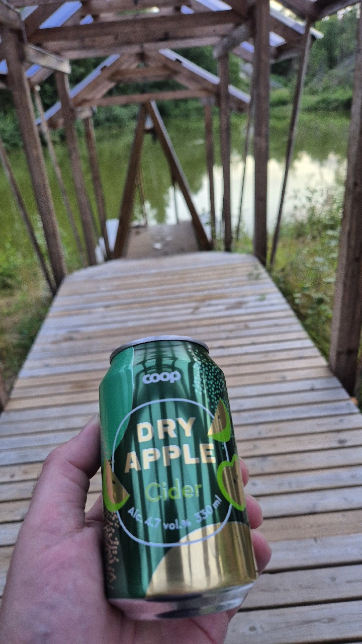 Rainbow Apple Dry, Finland