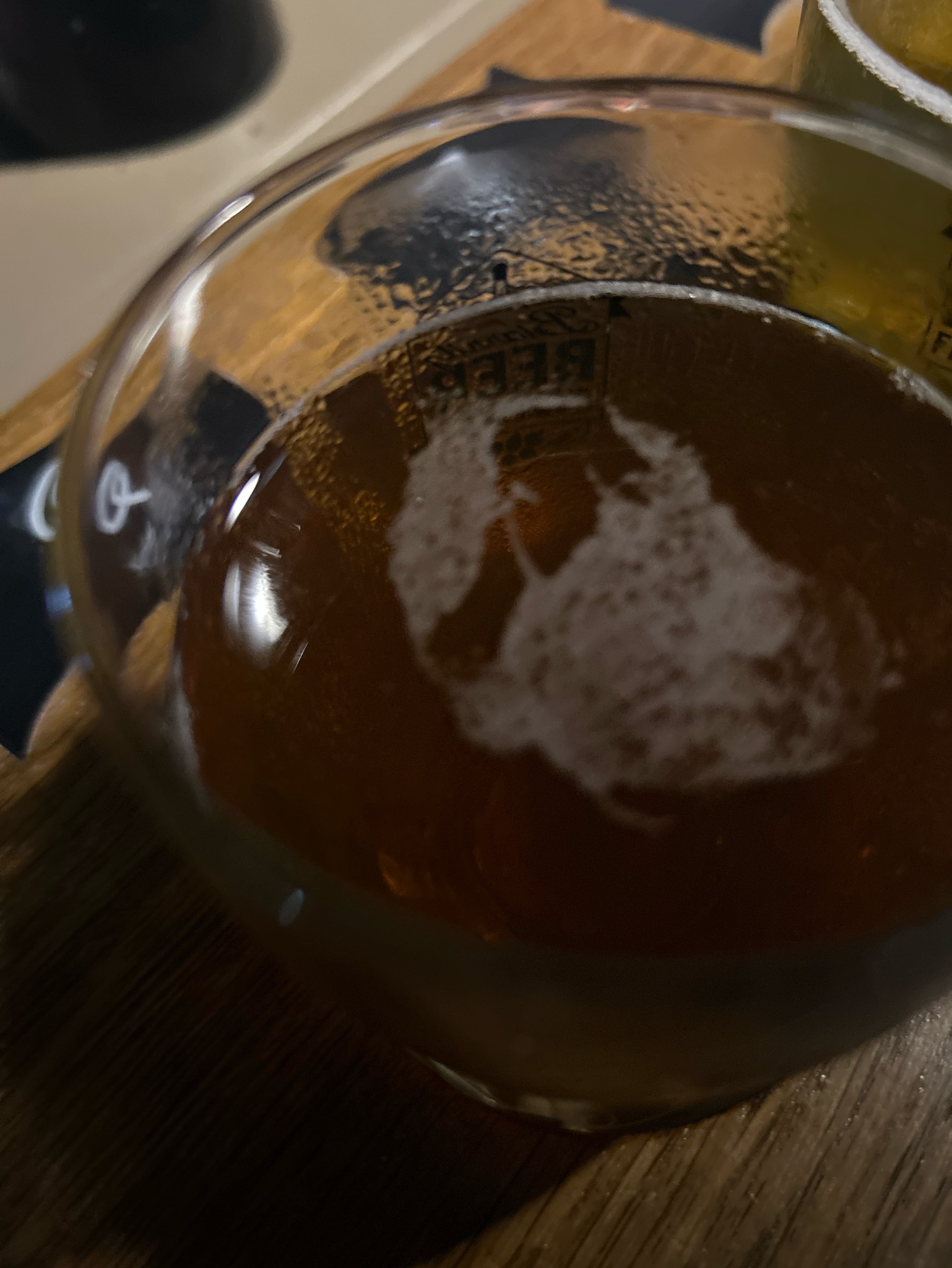 Garde À Vous, France