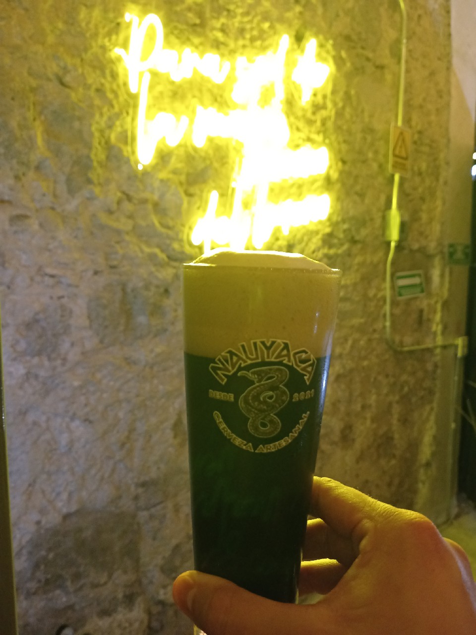 Brata Negra, Escafandra