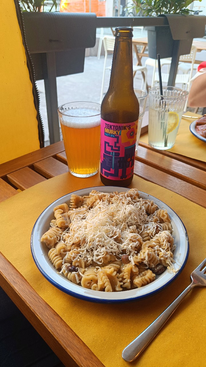 Tektonik's Murky Hazy IPA, Tektonik Craft Brewery | Tektonik Kraft Pivovarna