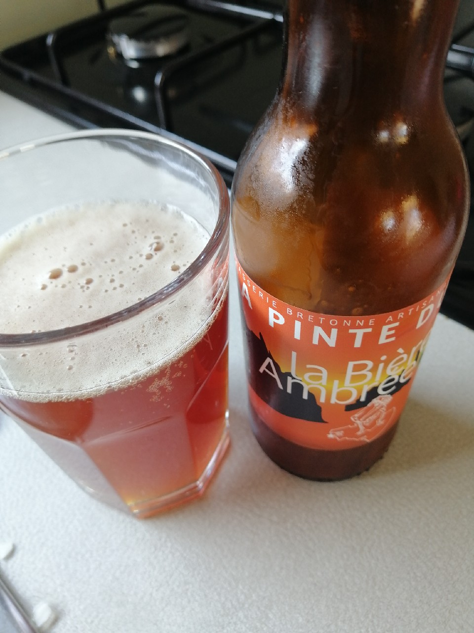 La Pinte Du Raz Ambrée, La Pinte Du Raz