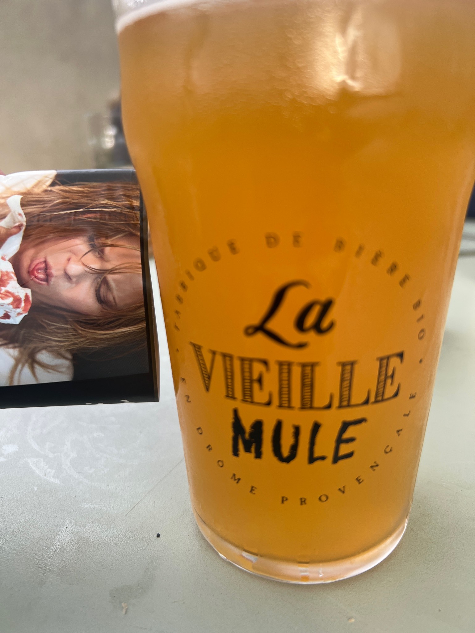 Bizzart, La Vieille Mule