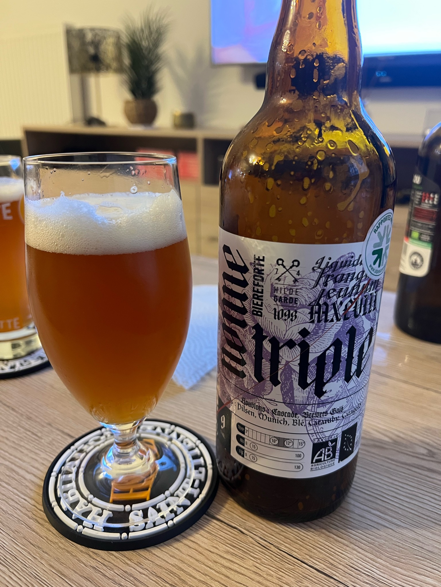 Nonne Triple, France