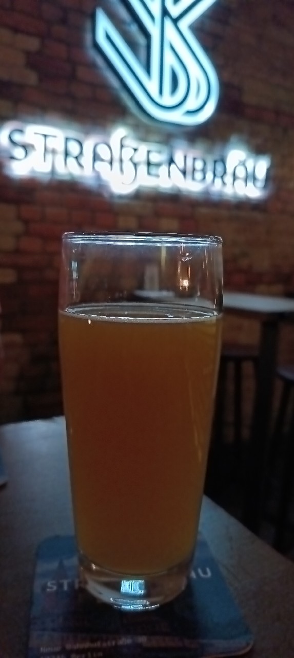 Juicy And I Know Wit, Straßenbräu