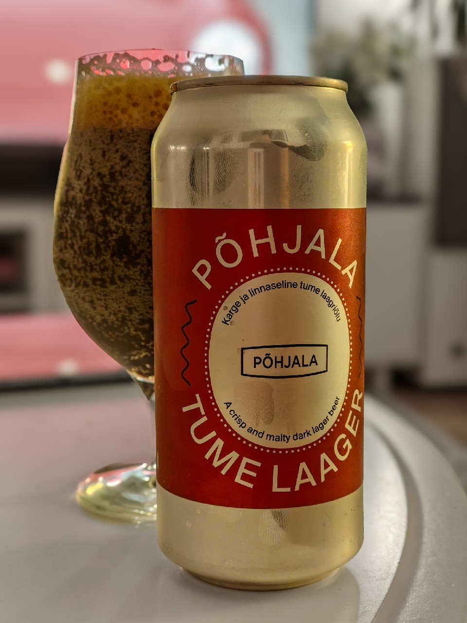 Tume Laager, Estonia