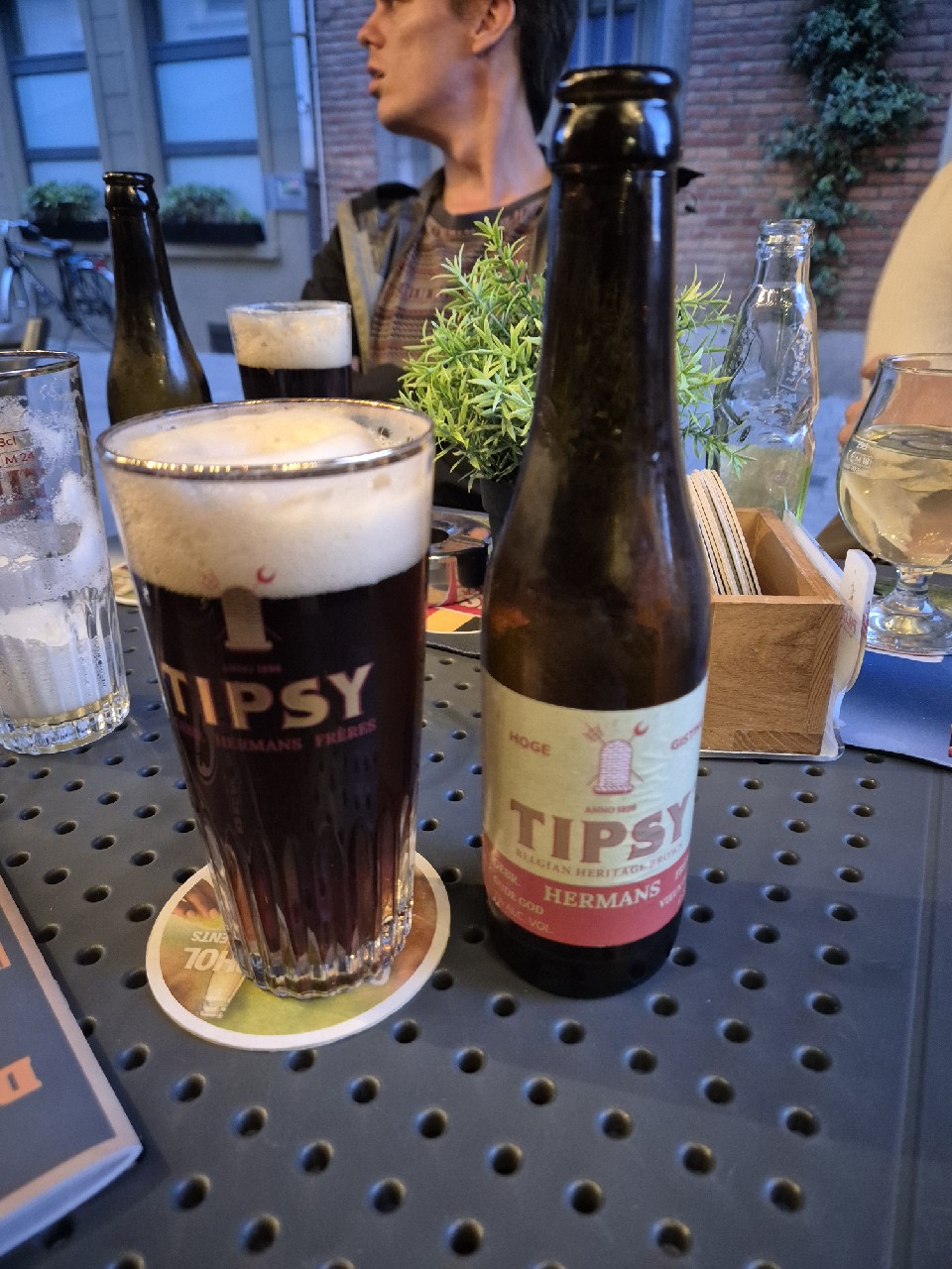 Tipsy, Gebroeders Hermans Frères bv