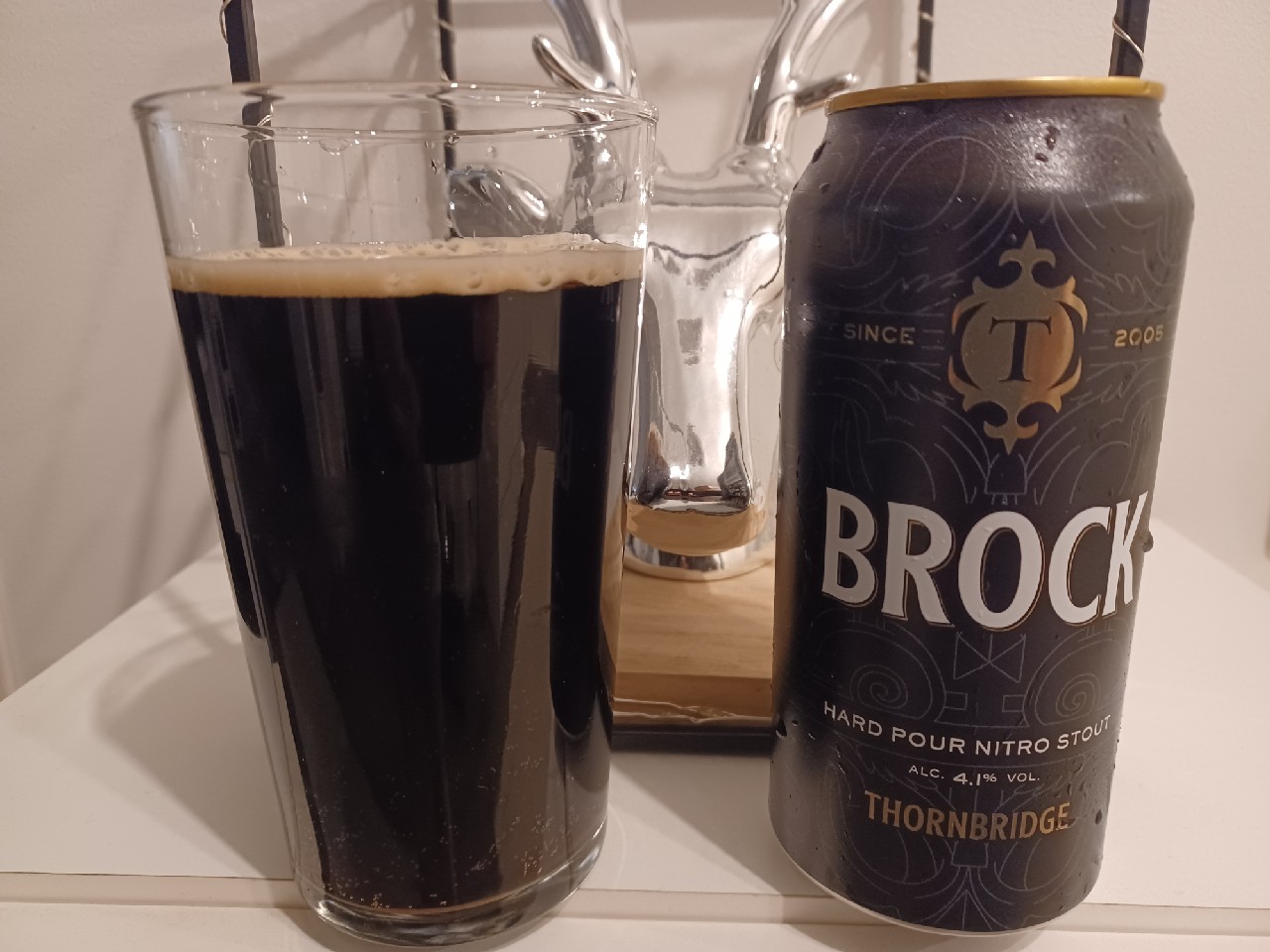 Brock Hard Pour Nitro Stout, England