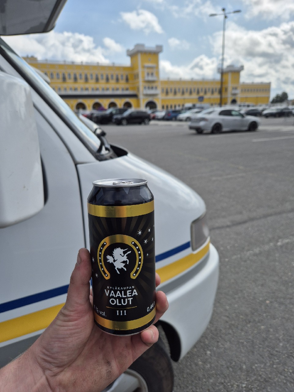 Kyläkaupan Vaalea Olut III, Finland