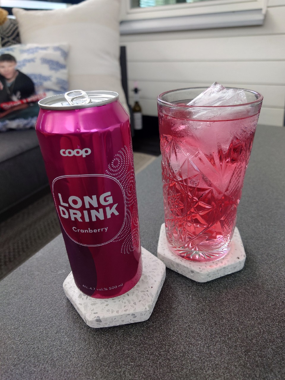 Coop Cranberry Long Drink, Finland