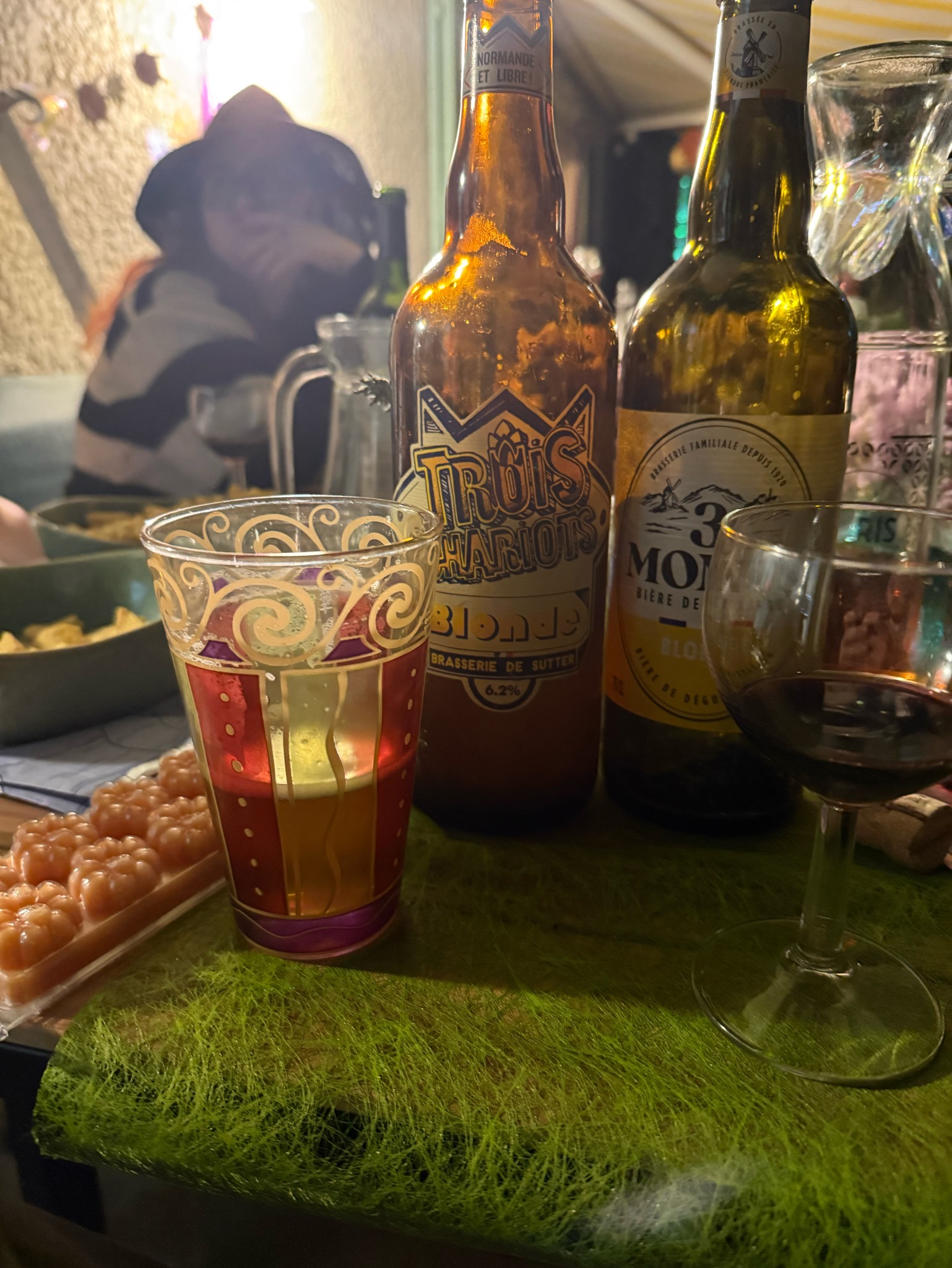 Trois Chariots Blonde, France