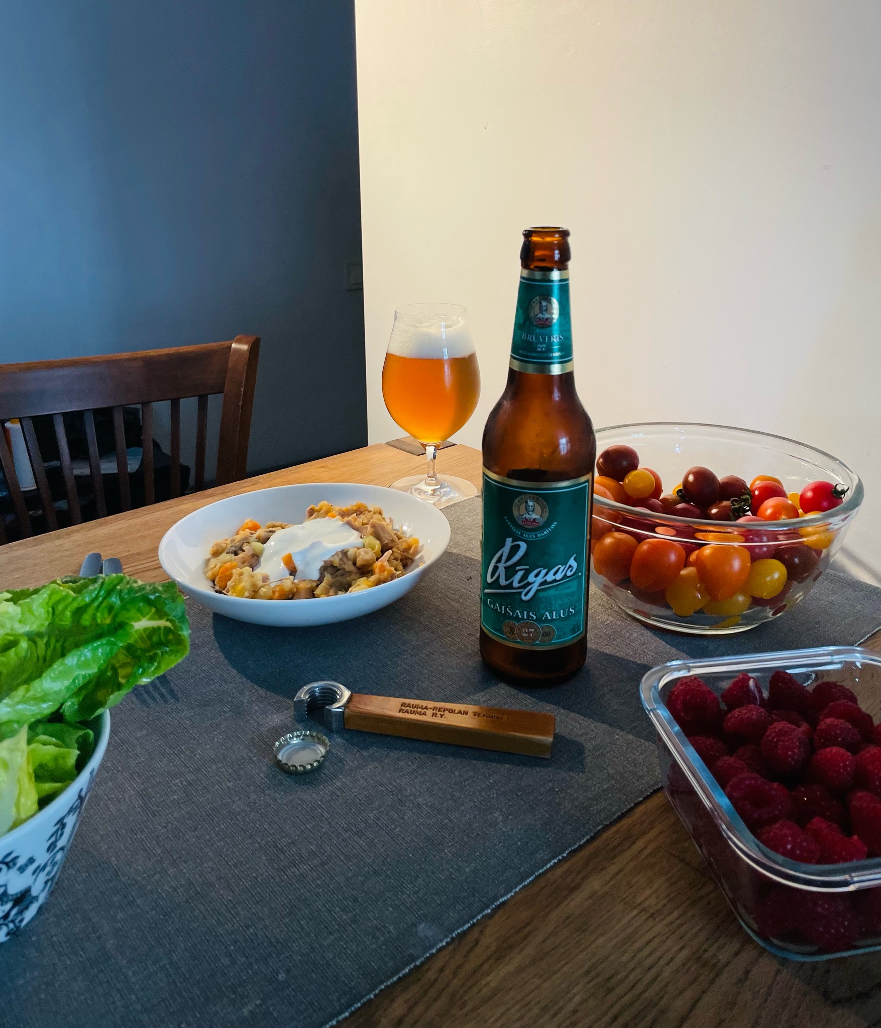 Rigas Gaišais Alus, Bruveris (Alus Tirdzniecibas Grupa)