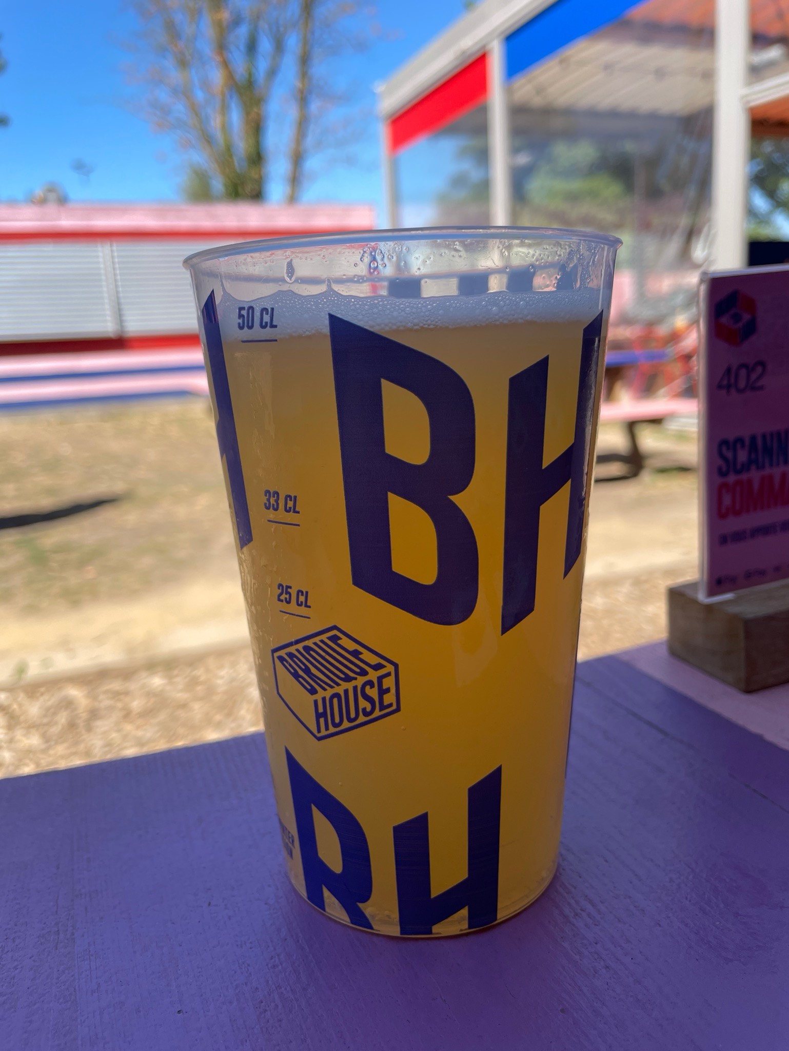 Slap My Kiwi, France