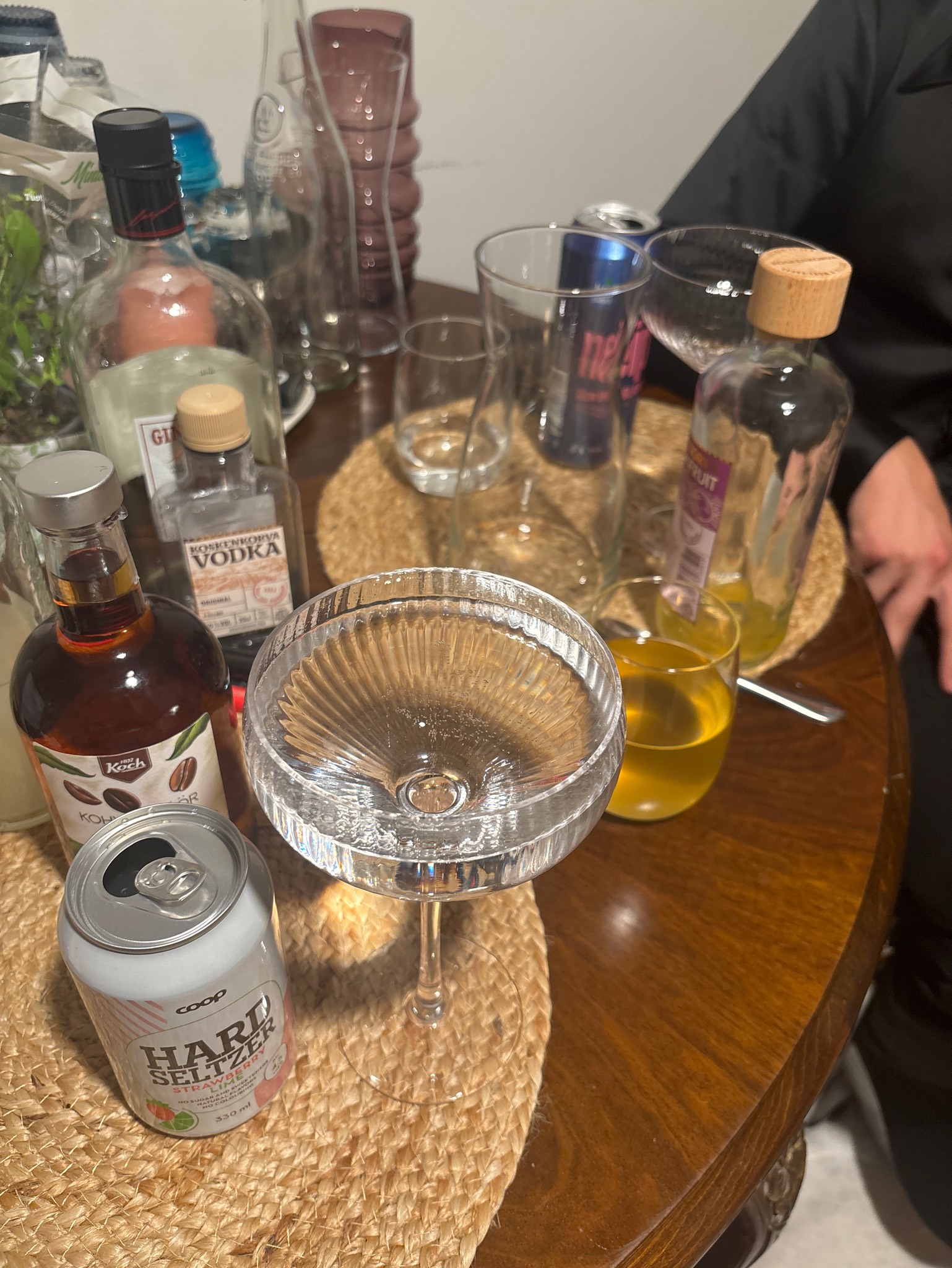 Rainbow Strawberry & Lime Hard Seltzer, Finland