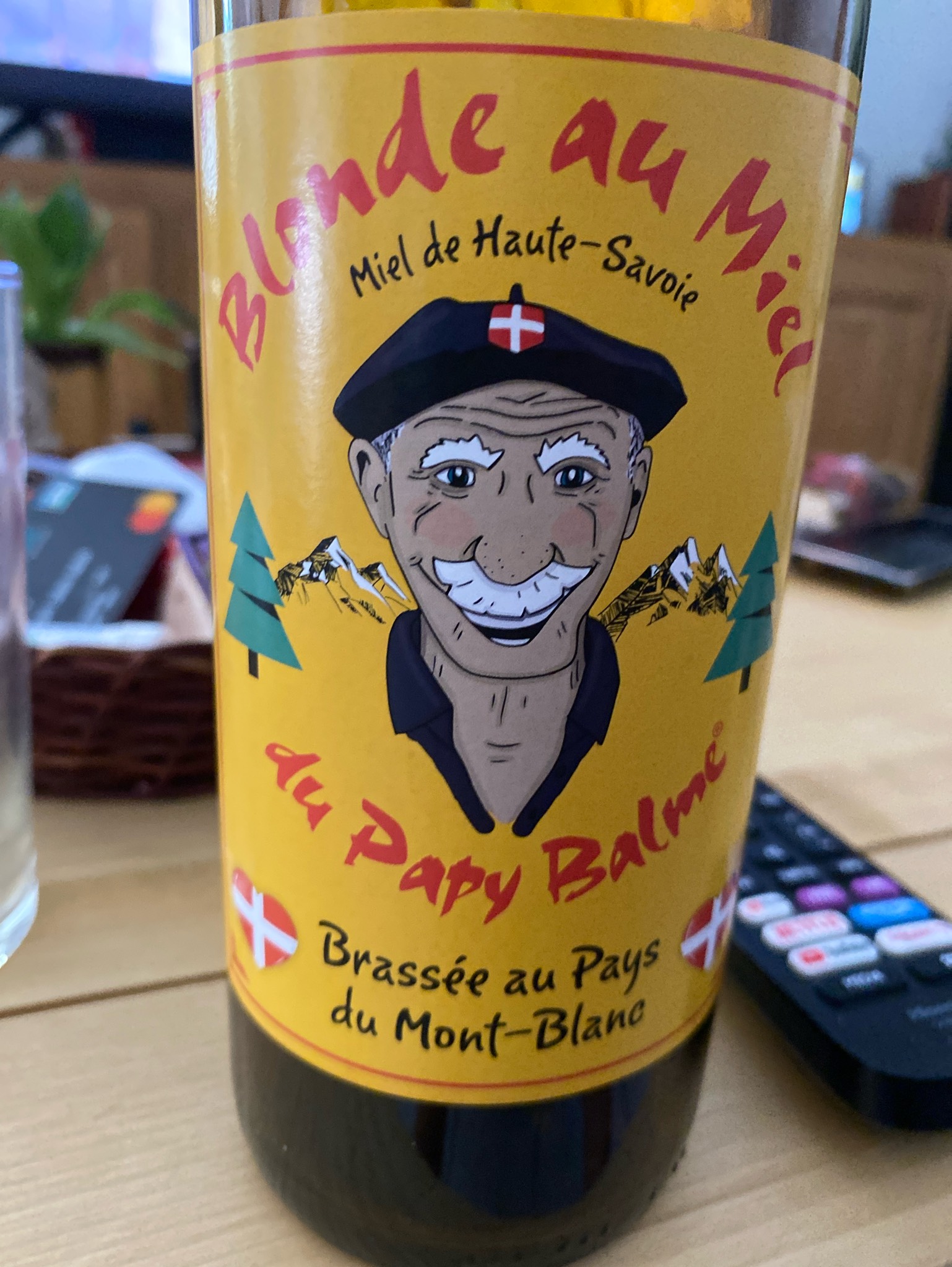 Blonde Au Miel Du Papy Balme, Le Blaireau Qui Brasse