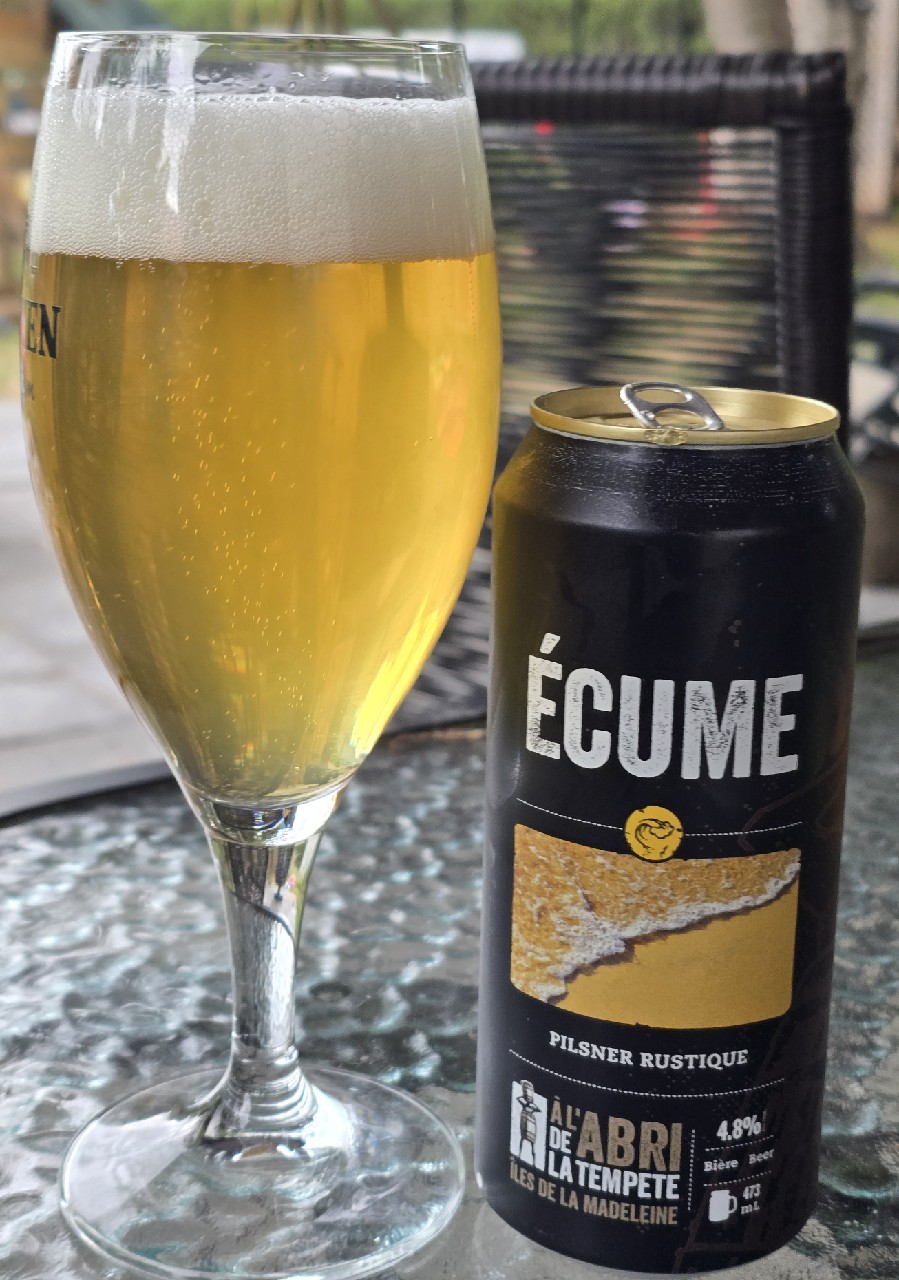 Écume, À L'Abri de la Tempête