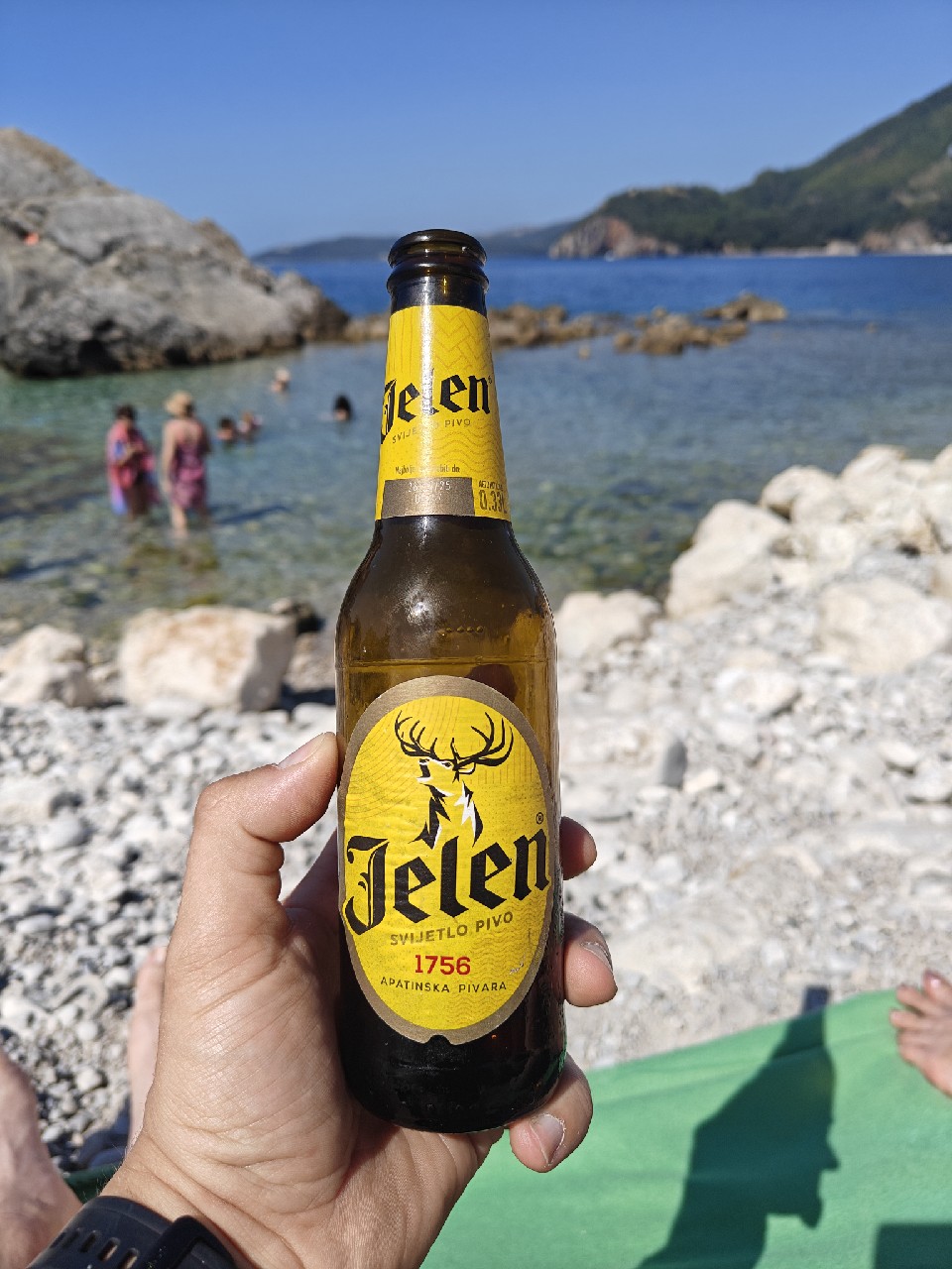 Jelen Svetlo / Svijetlo Pivo, Apatinska Pivara (MolsonCoors)