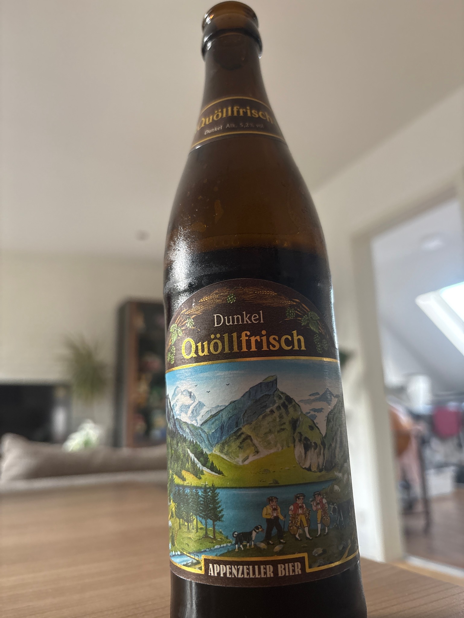 Dunkel Quöllfrisch, Brauerei Locher (Appenzeller)