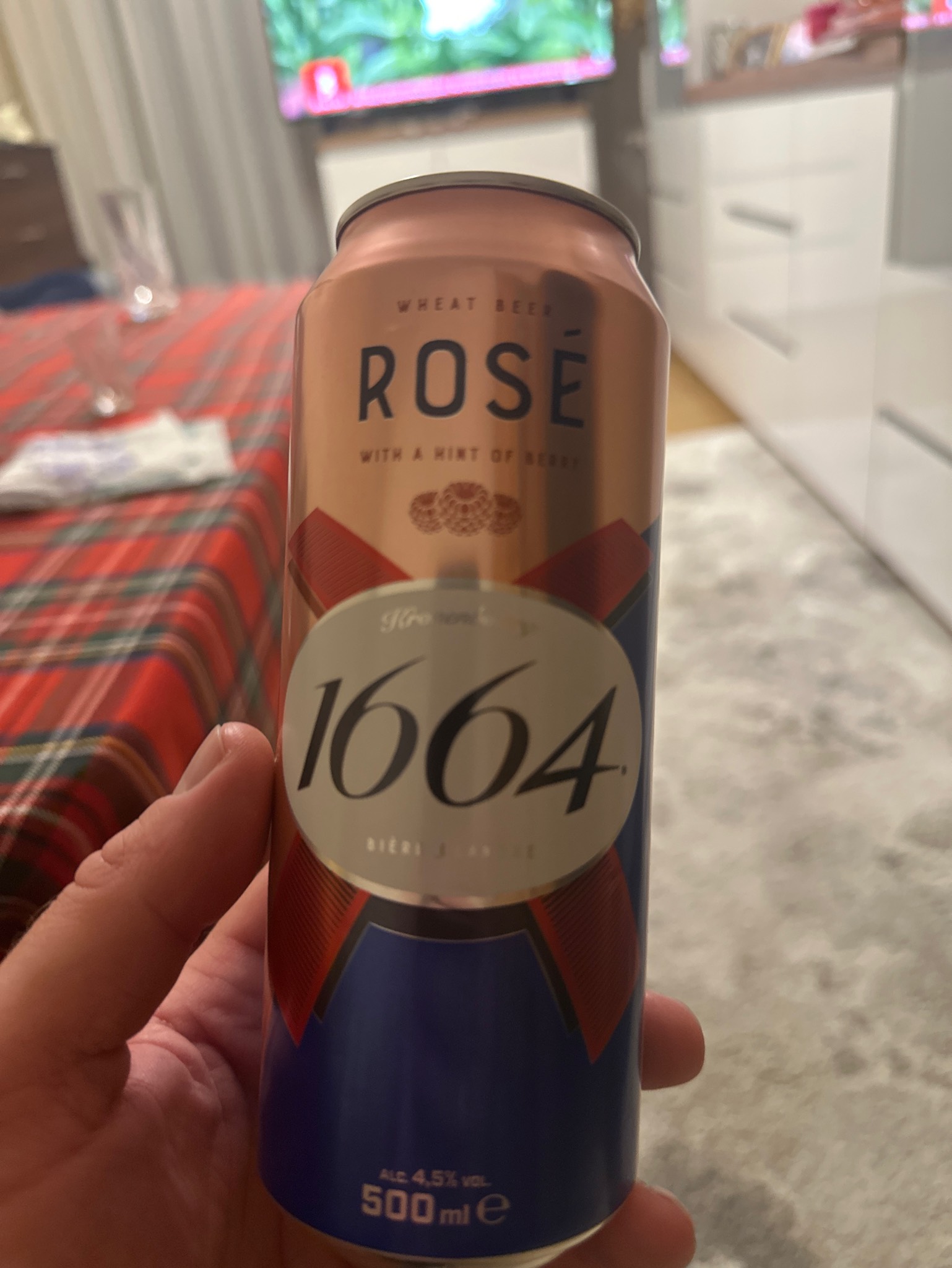 1664 Fruits Rouges, France