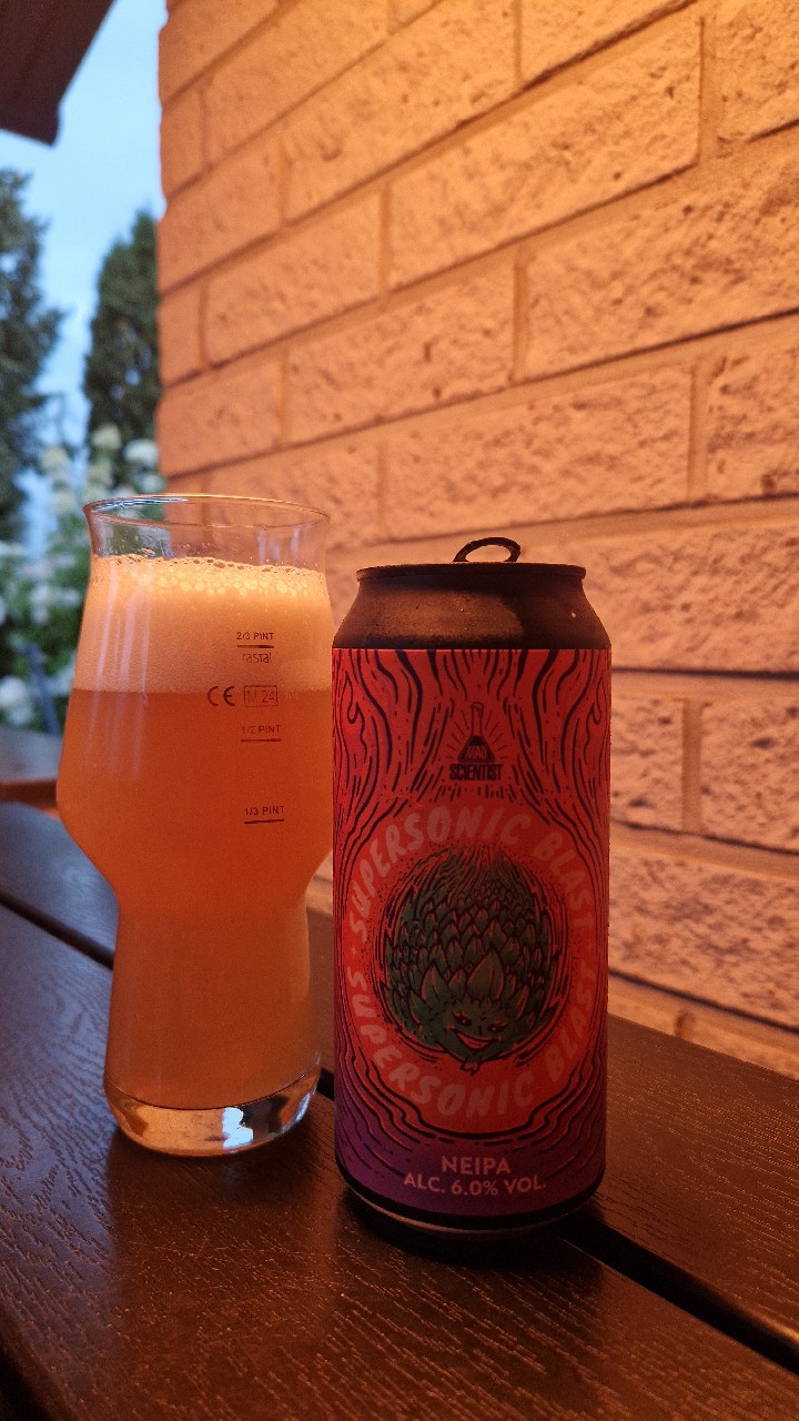 Supersonic Blast, Hungary