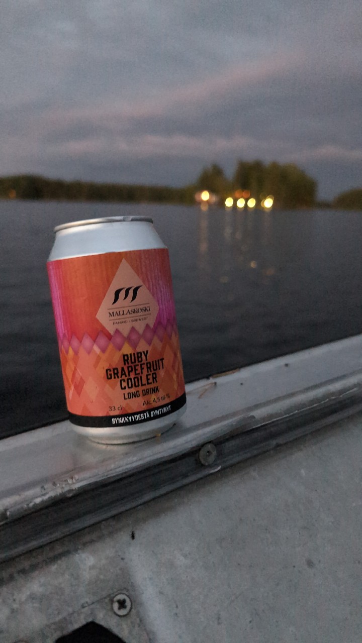 ruby grapefruit cooler, Finland