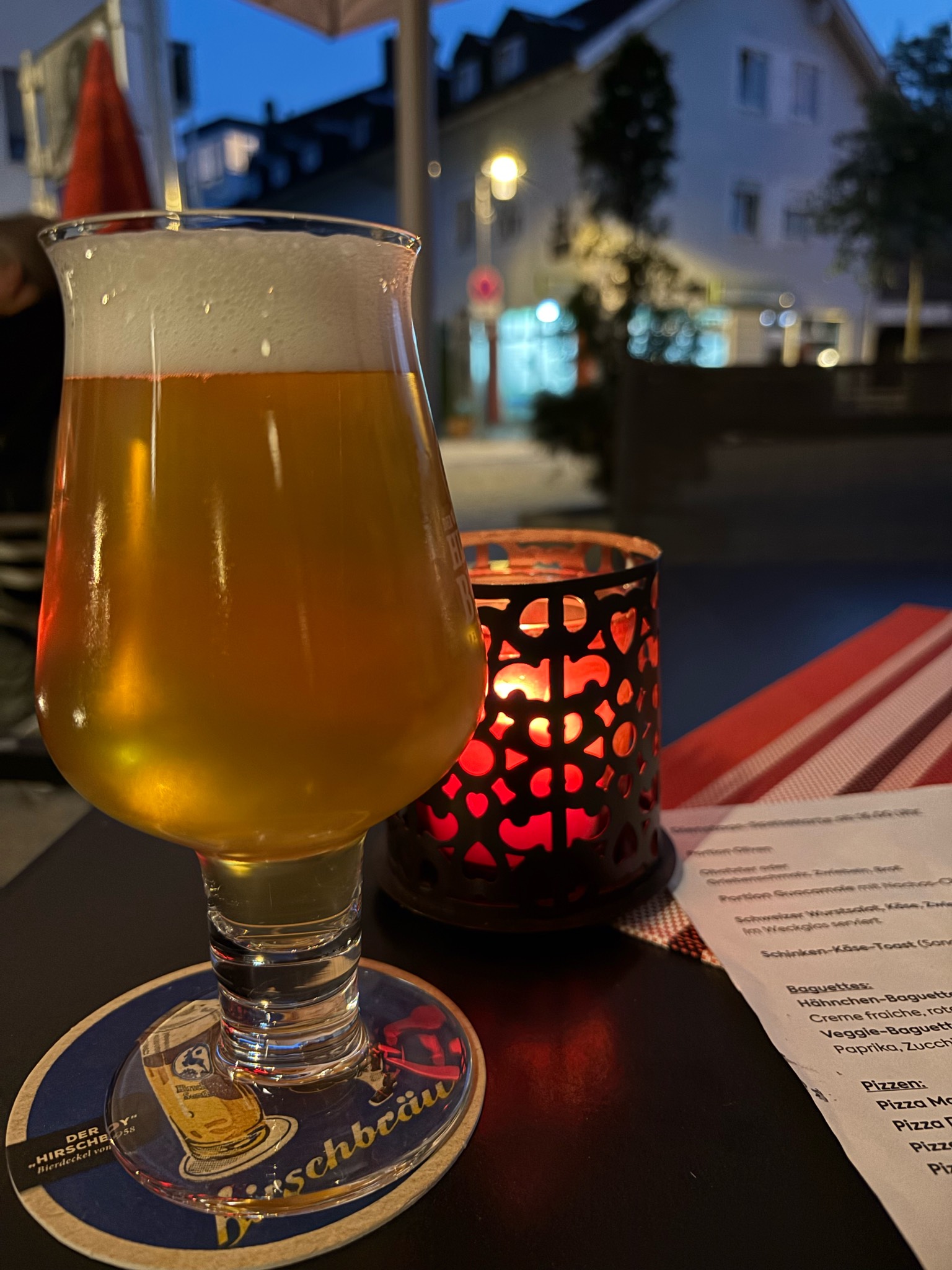 Der Hirschbräu Sommer Lager, Privatbrauerei Höss der Hirschbräu