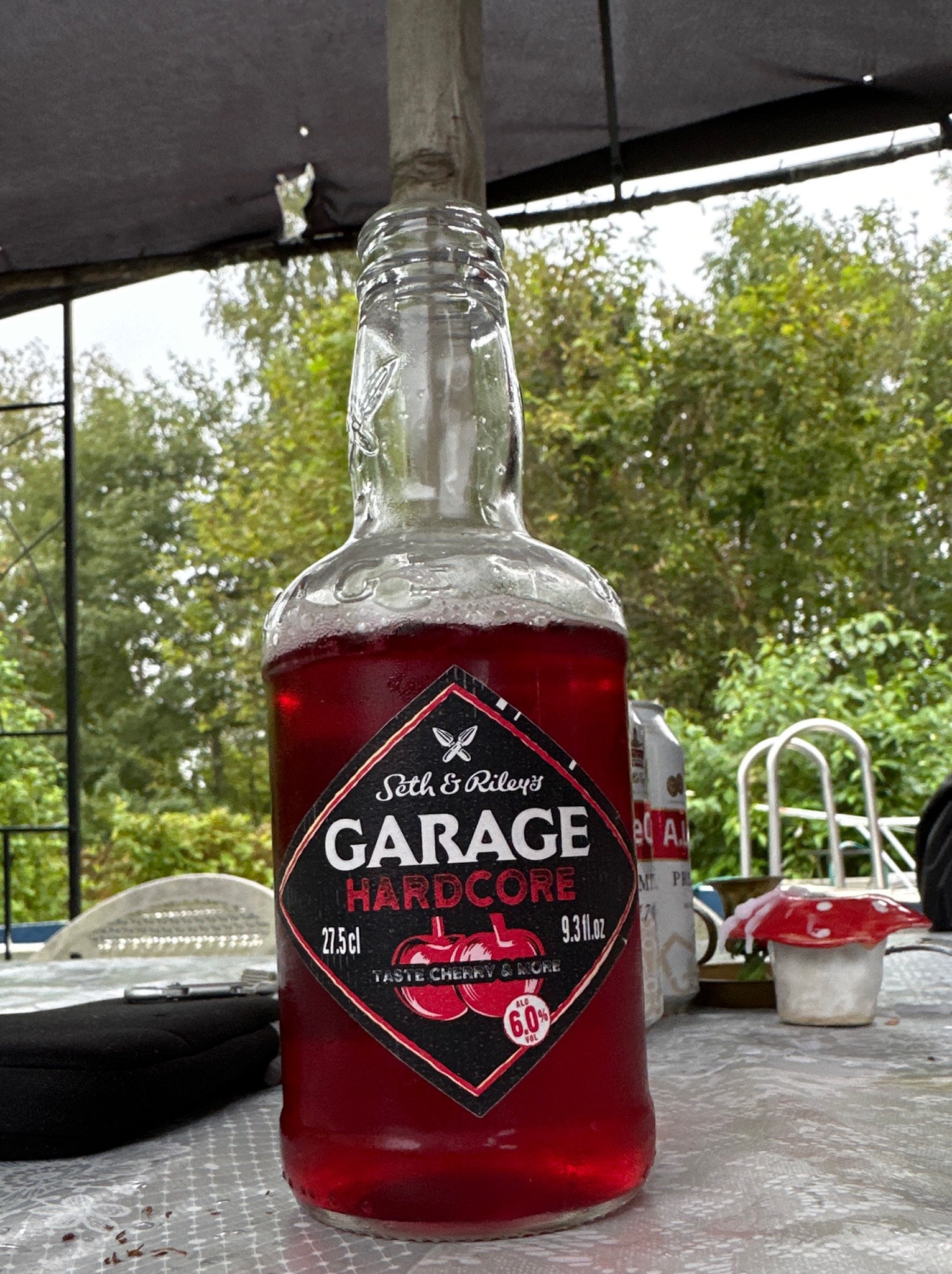 Garage Hardcore Cherry, Estonia