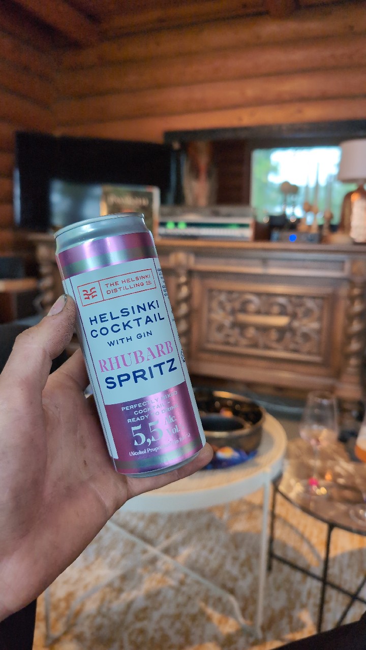 Helsinki Cocktail: Rhubarb Spritz, Finland