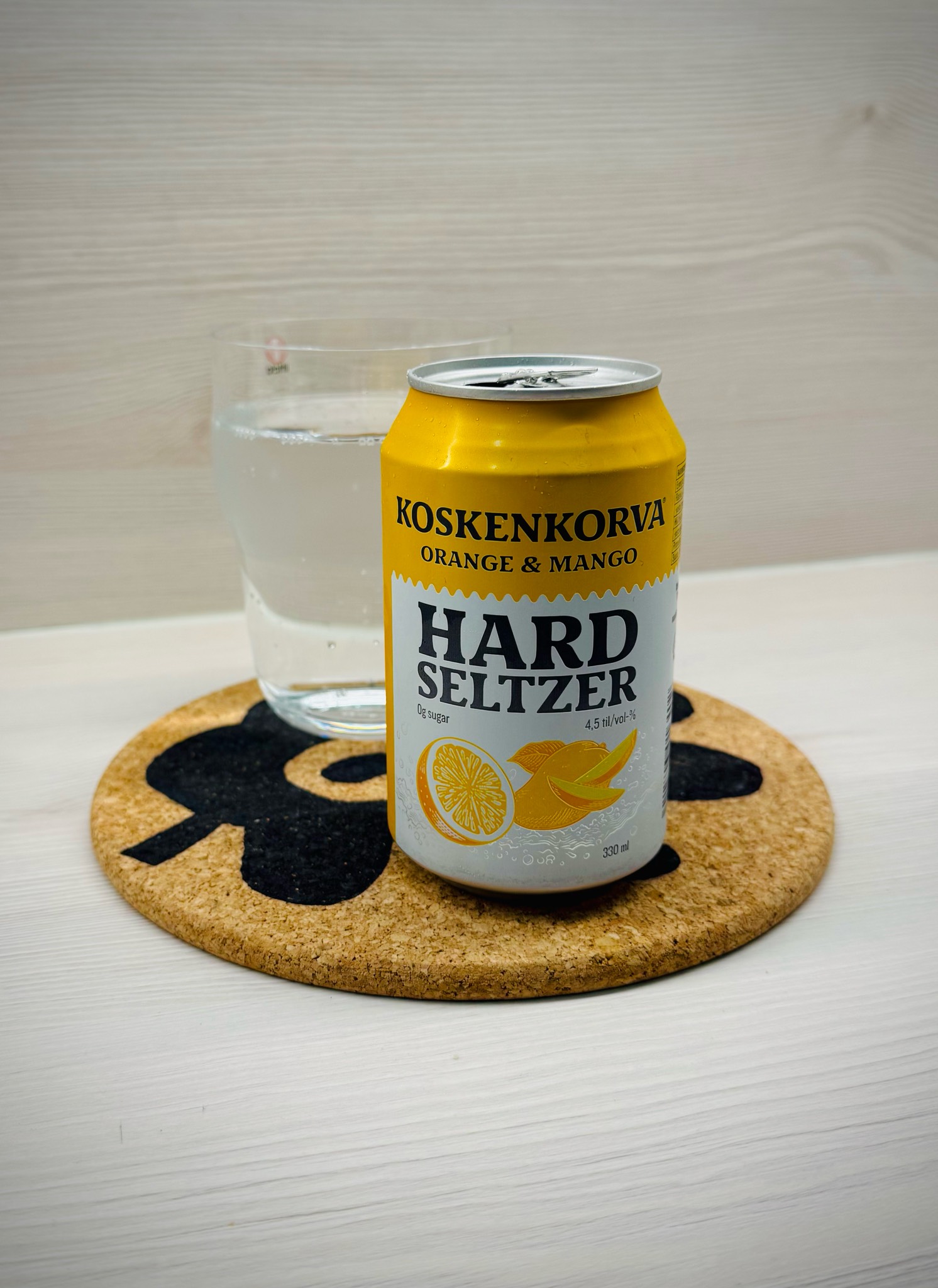 Koskenkorva Vichy Appelsiini & Mango / Koskenkorva Orange & Mango Hard Seltzer, Finland