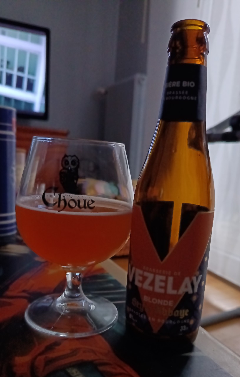 Vézelay Blonde Style Abbaye, France