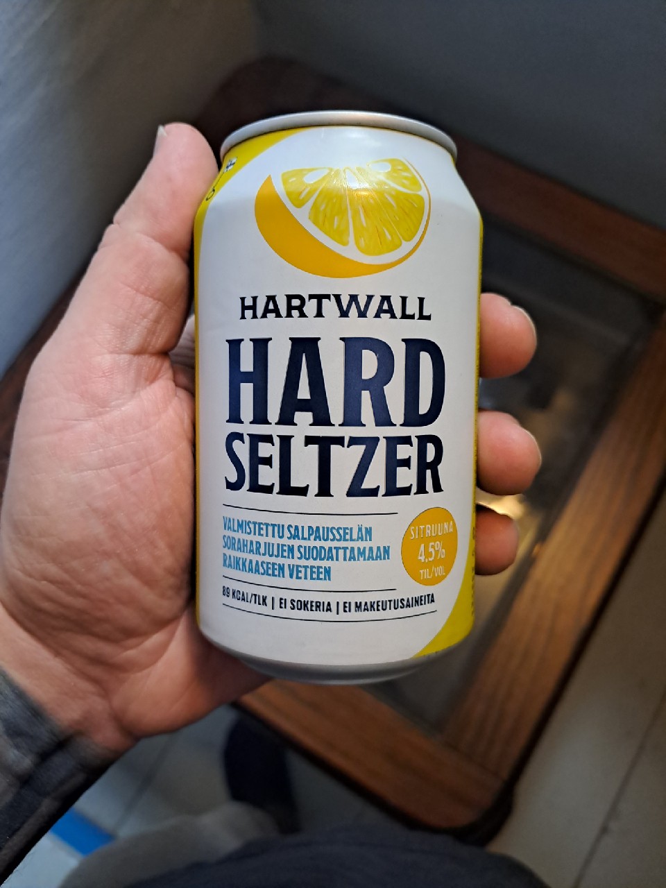 Hartwall Hard Seltzer Sitruuna, Finland