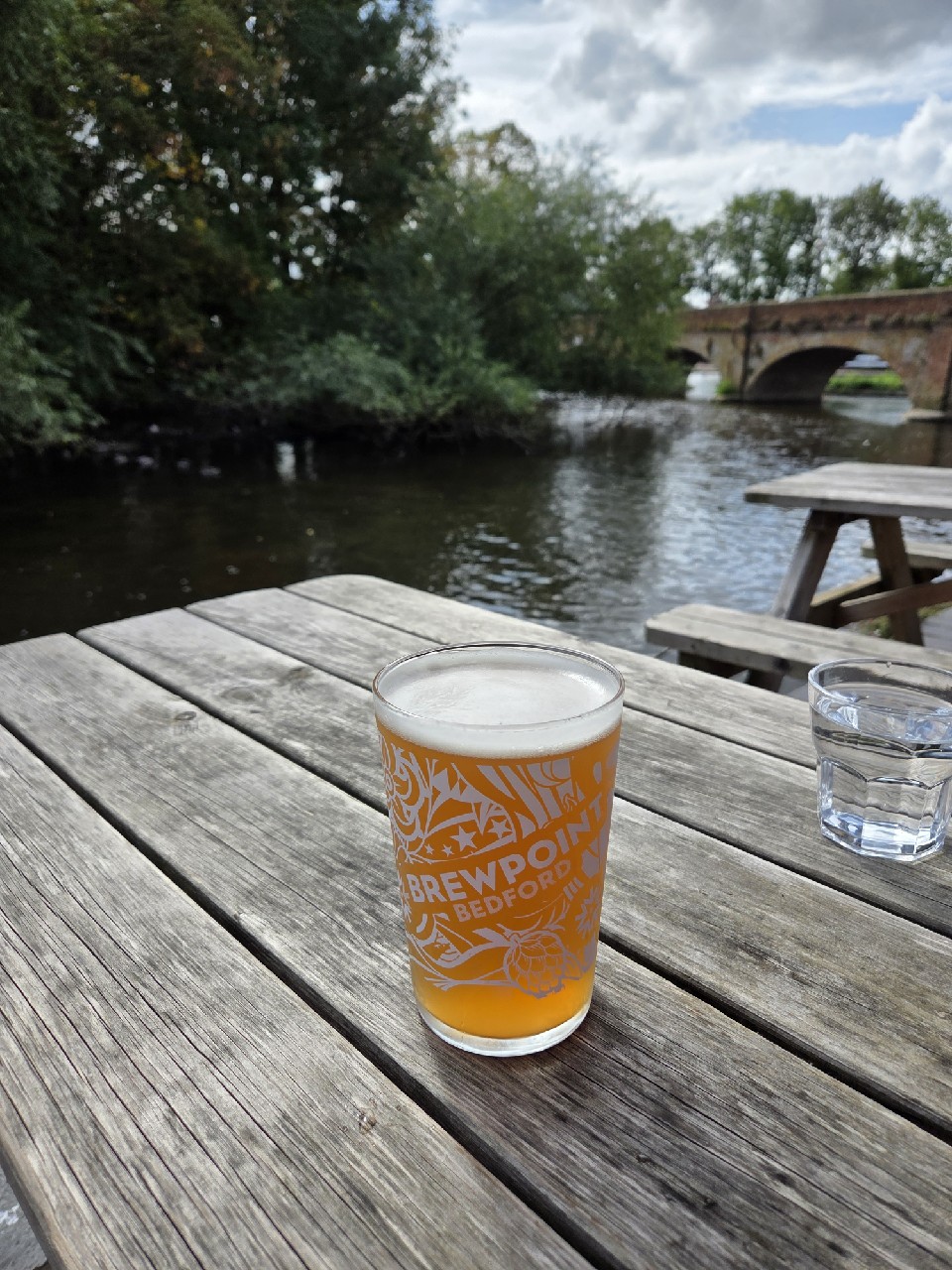 Foghorn Hazy Session, Brewpoint Brewery (Wells & Co)