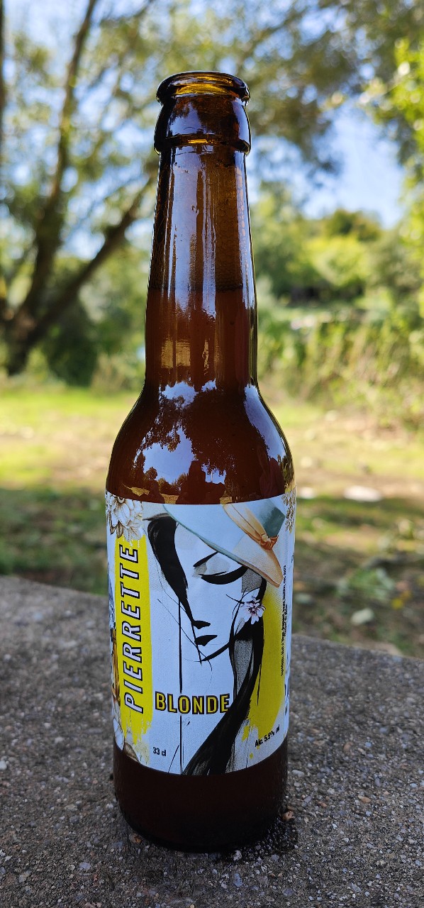 Pierrette Blonde, France