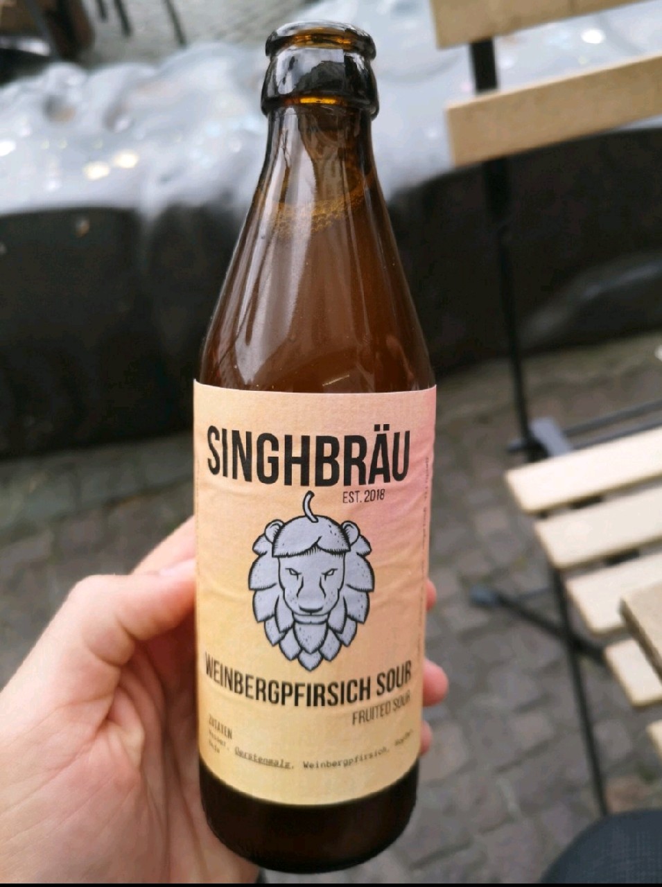 Weinbergpfirsisch sour, Singhbräu