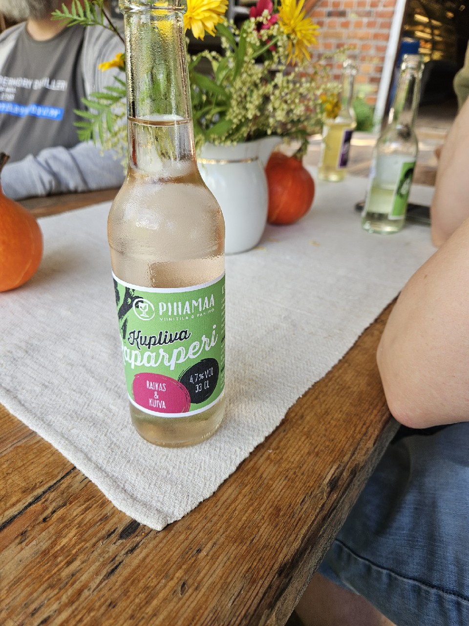 Kupliva raparperi, Pihamaa Viinitila & Panimo