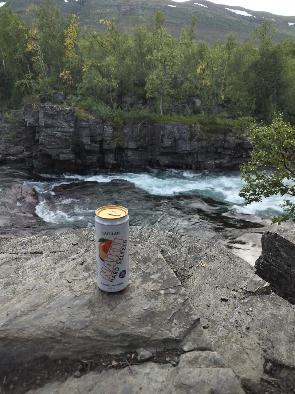 NAKU Hard Selzer Mango-Passion, Finland